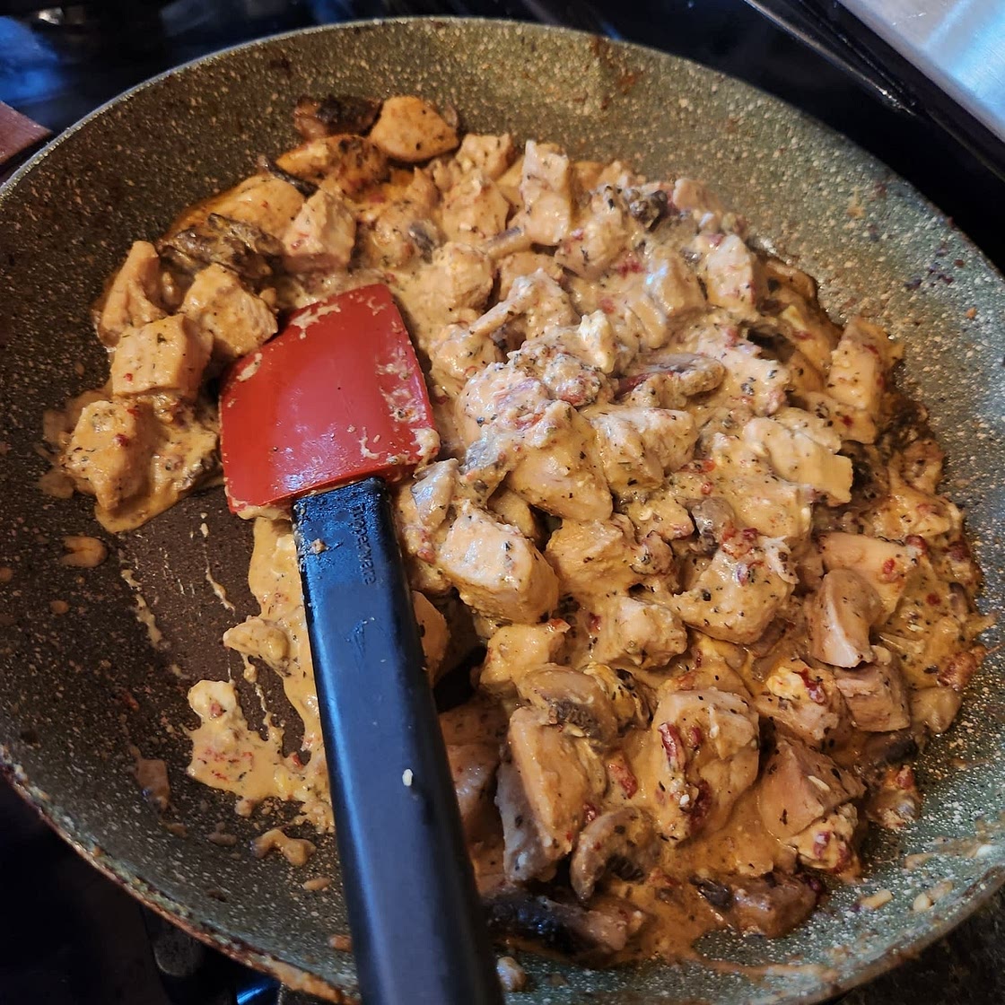 Garlic Mushroom Chicken Thighs with Sun-Dried Tomatoes