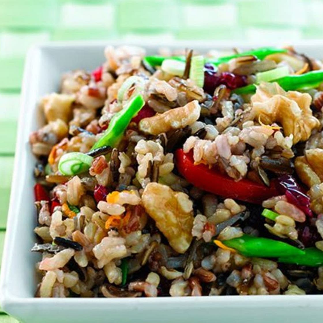 Arroz salvaje con arándanos rojos y pecanas