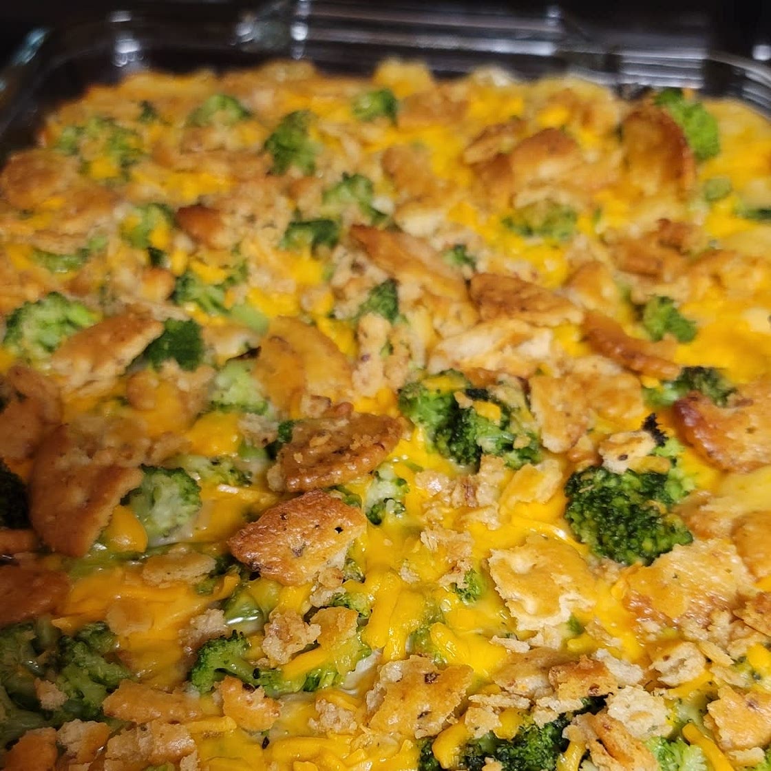 Broccoli Cheddar Chicken Bake with Crackers