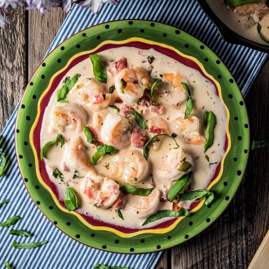 Keto Shrimp in Tomato Basil Cream Sauce