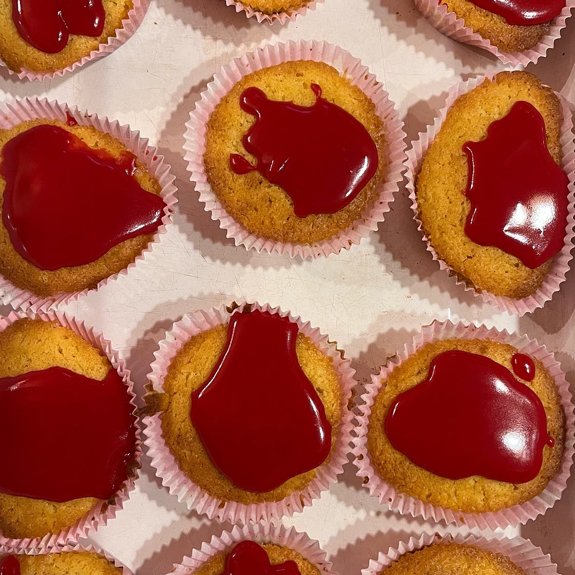 halloween iced cake bites - lidl