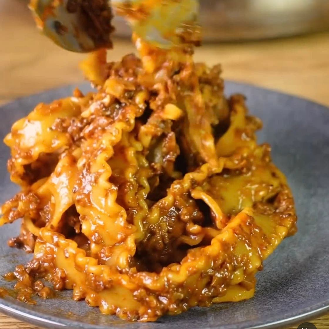 Pasta a la ragu vega