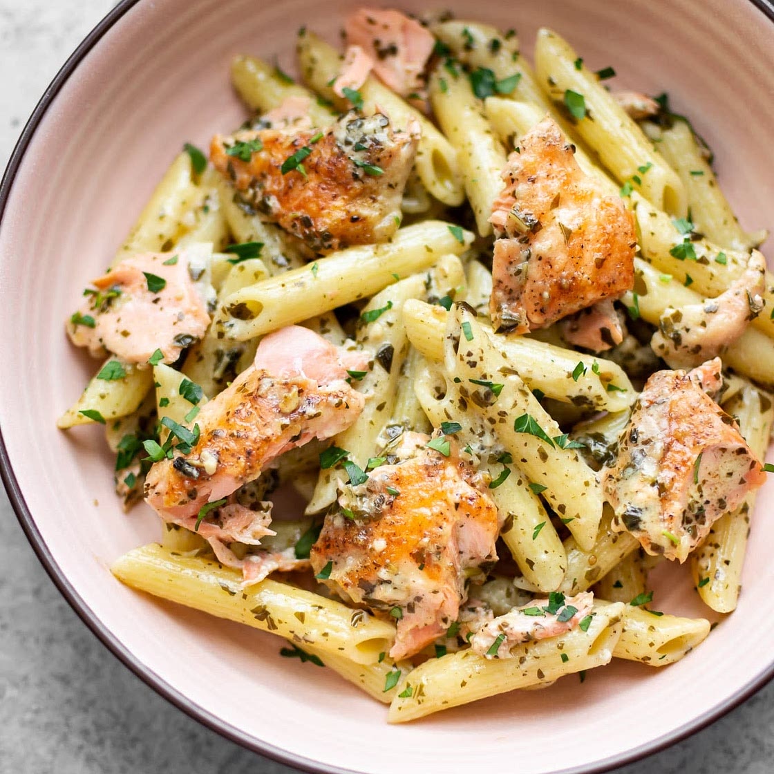 Salmon pesto pasta
