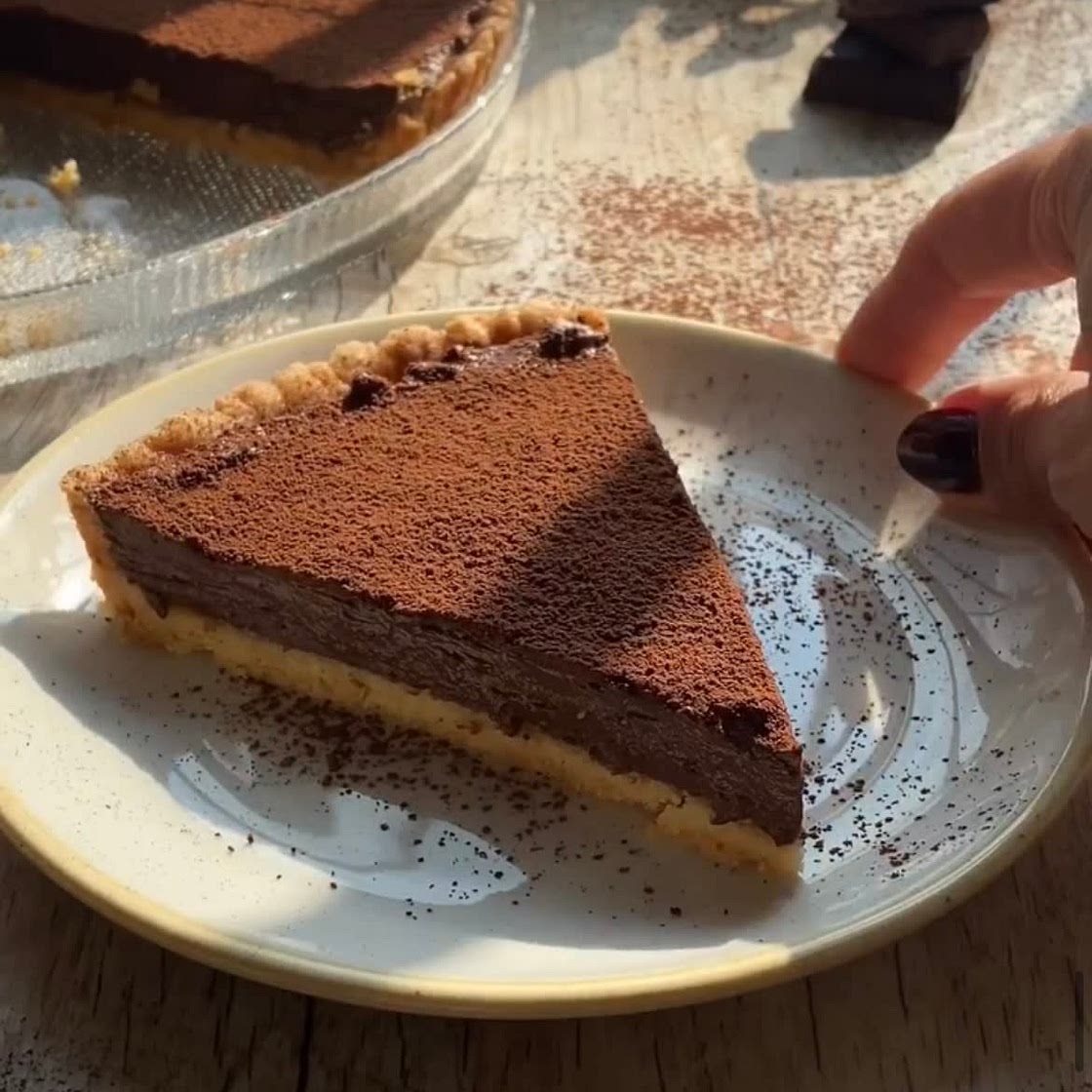Chocolate tart