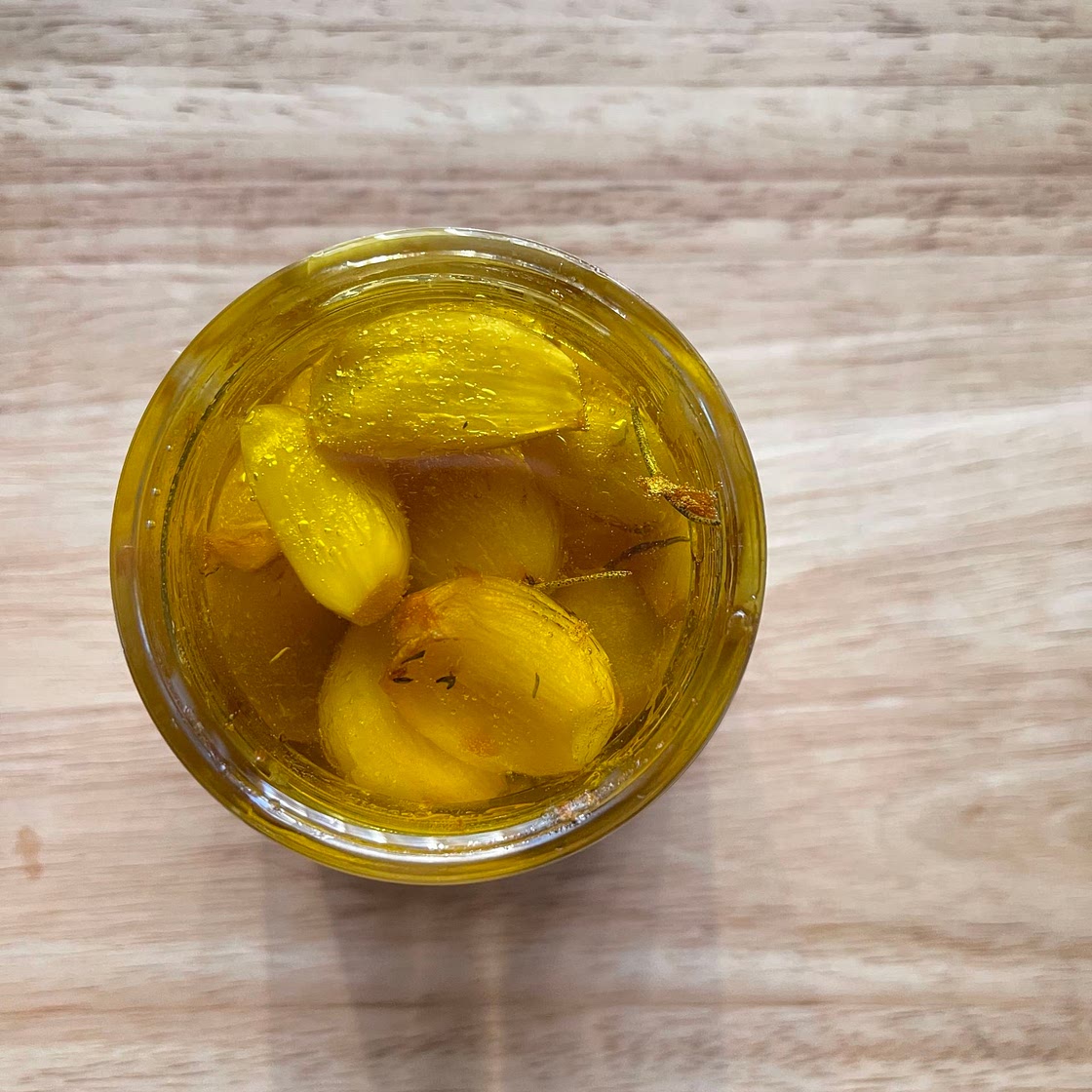 How to: Garlic Confit
