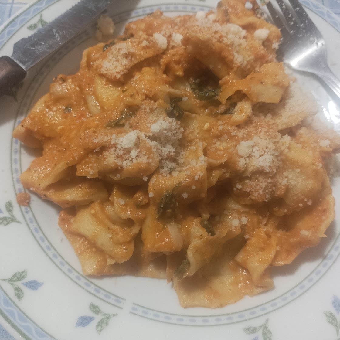 Roasted Red Pepper Ricotta Pasta