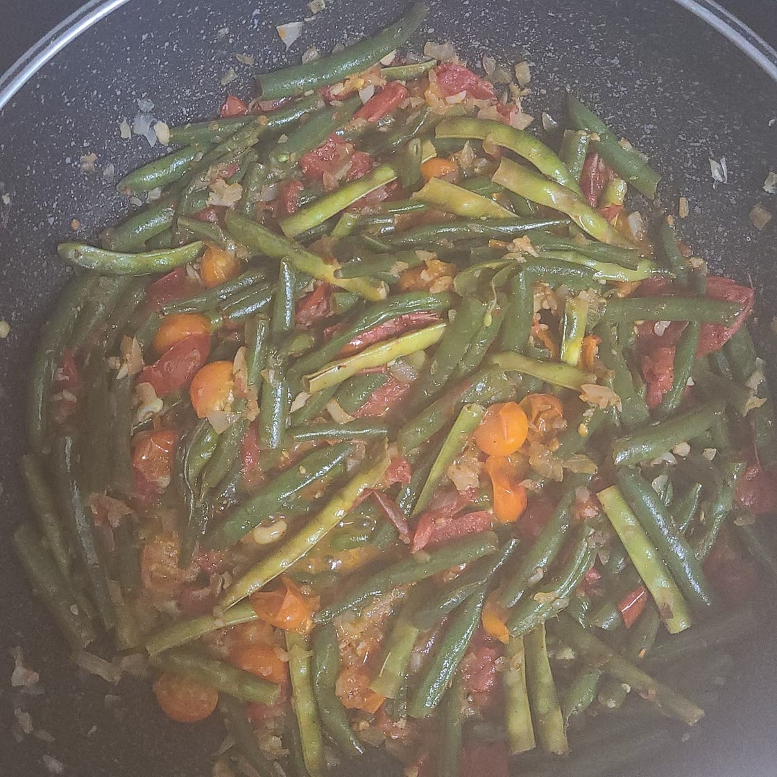 Loubieh Bzeit - Braised Green Beans