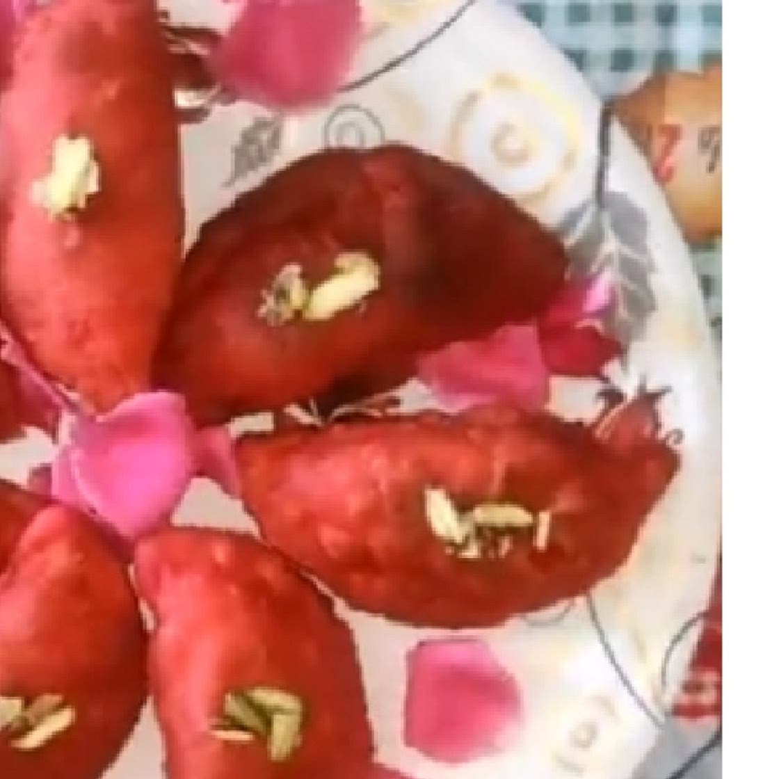 Diwali Special Strawberry Gujiya recipe by Samreen’S Dastarkhwan