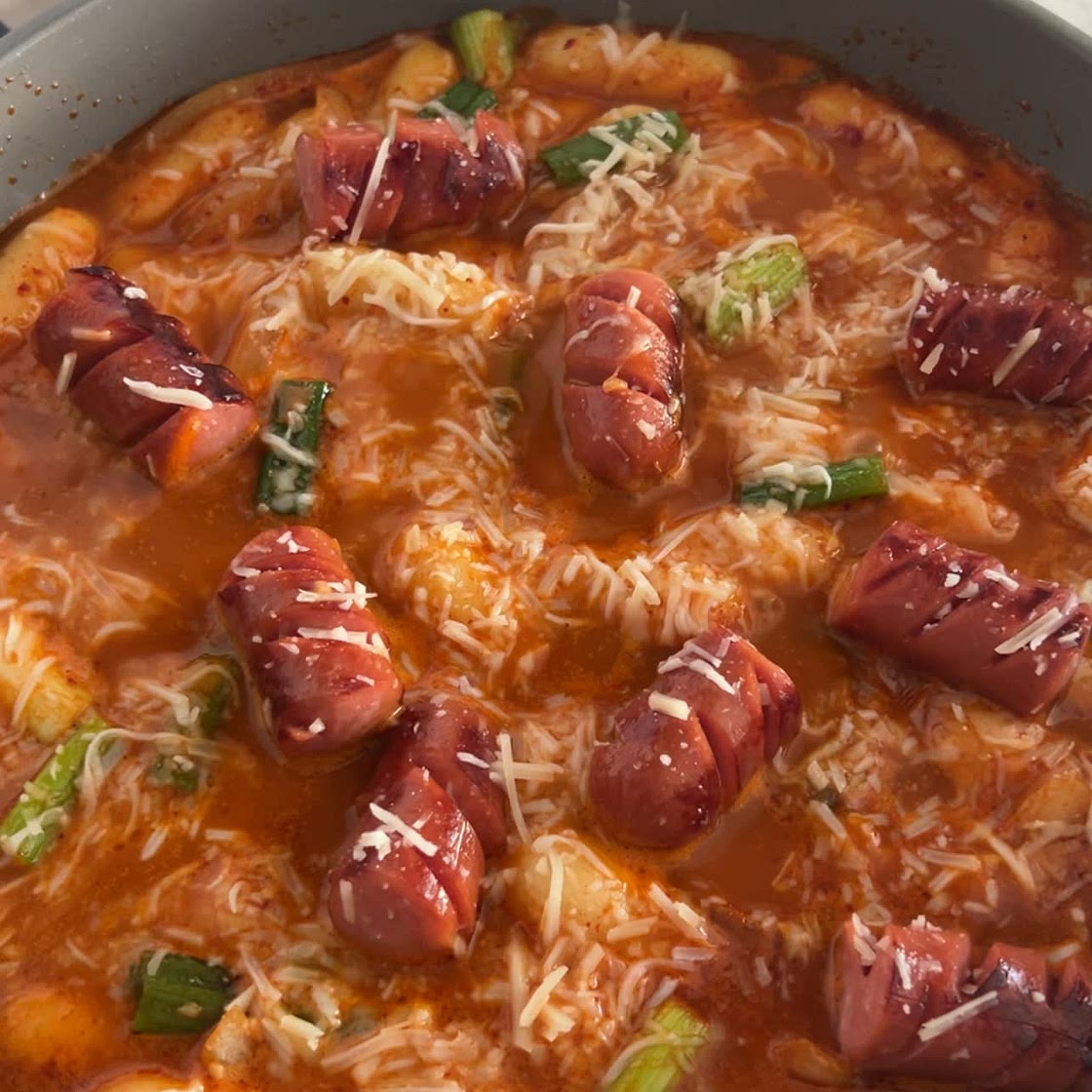 Cheesy Tteokbokki- aka Rice Cakes 