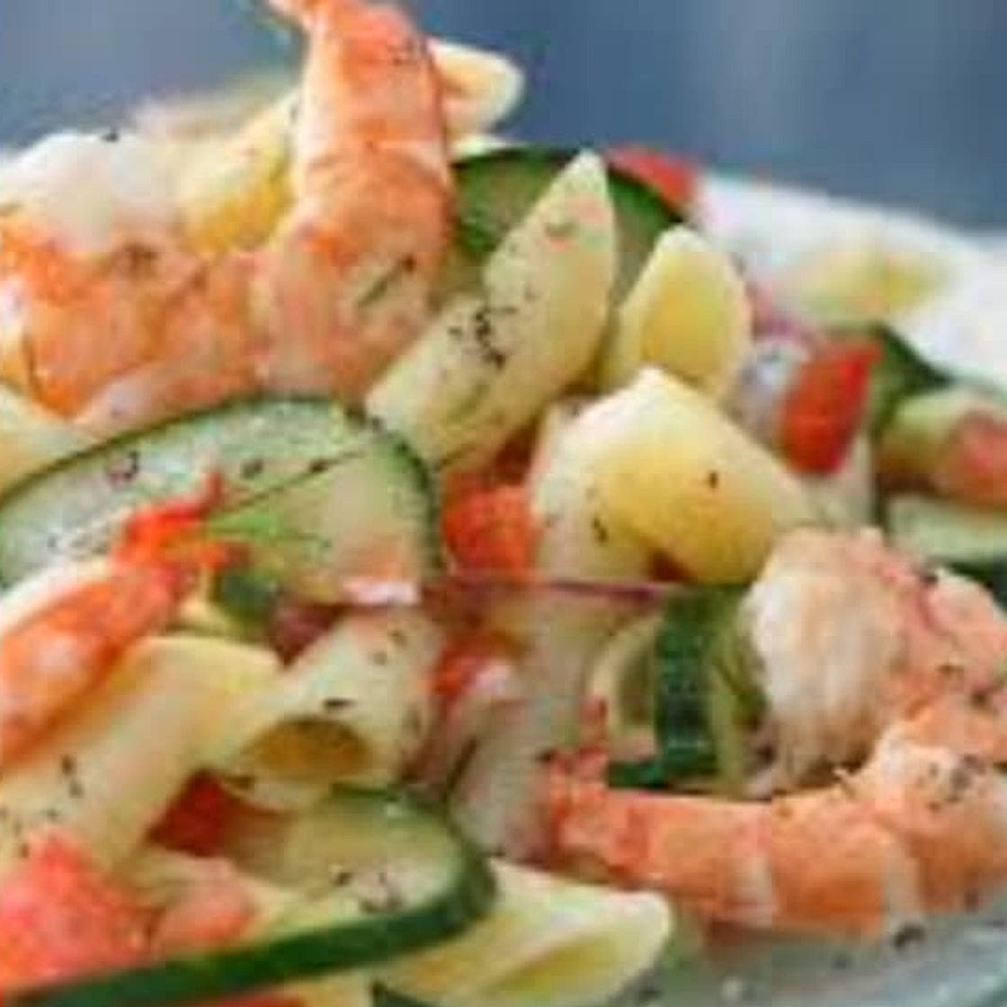 Ensalada de gambas con eneldo al limón