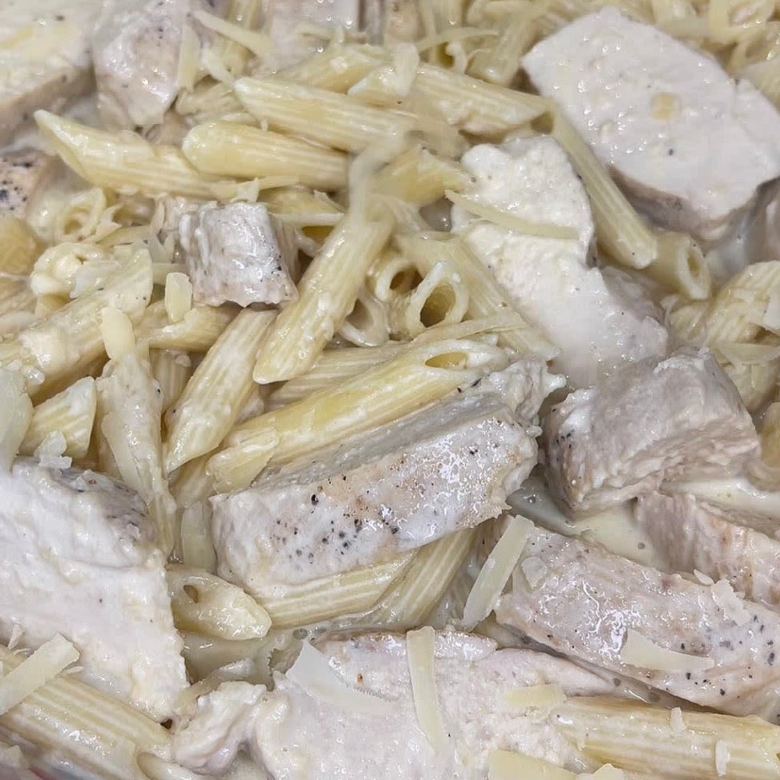 Crock Pot Chicken Alfredo 