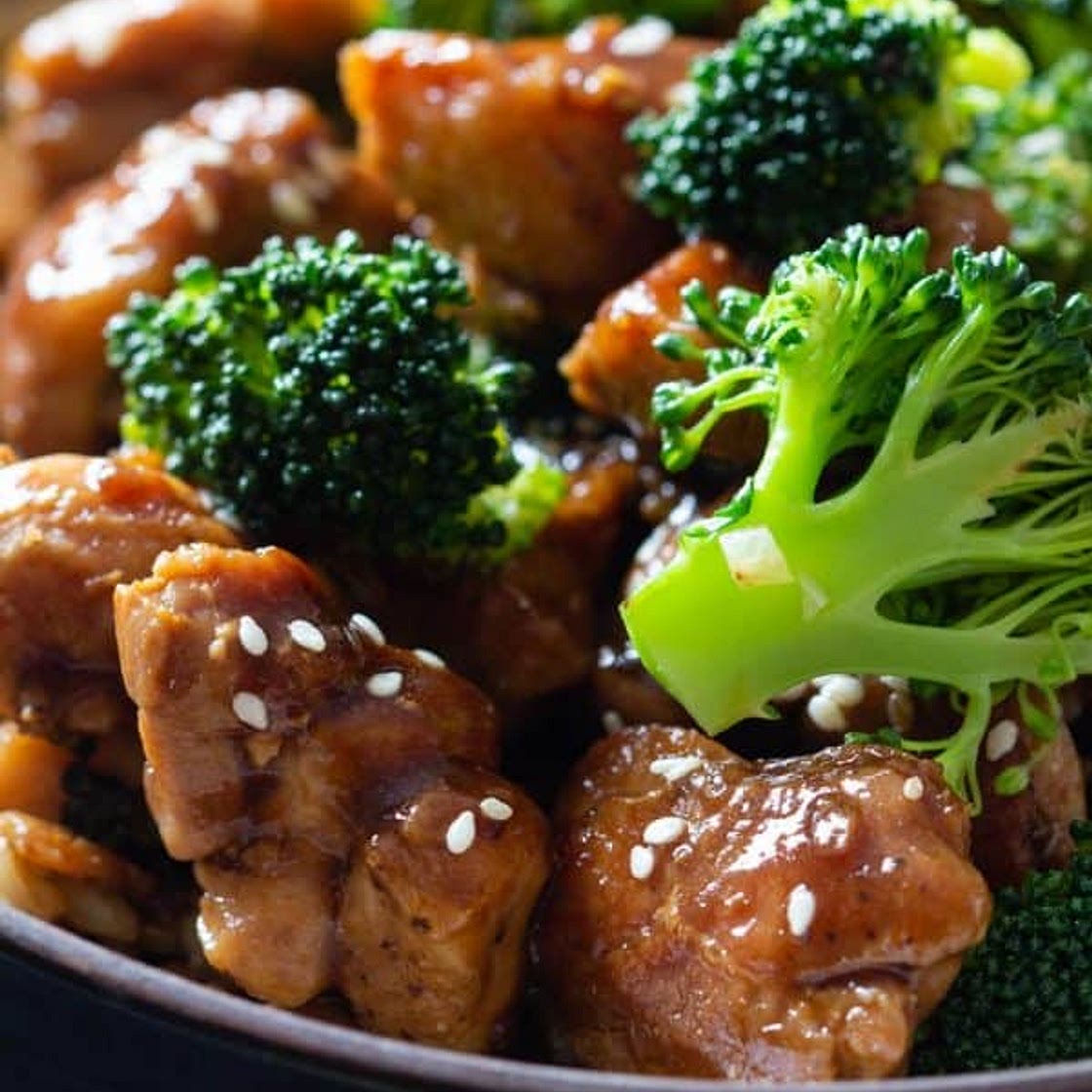 Chicken and Broccoli Stir-Fry with Brown Rice