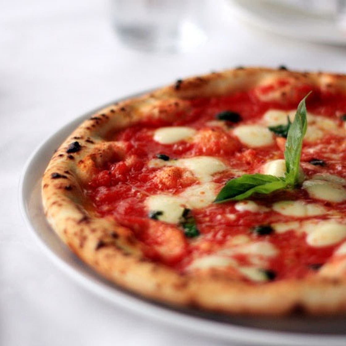 La recette de la pizza margherita : recette traditionnelle italienne