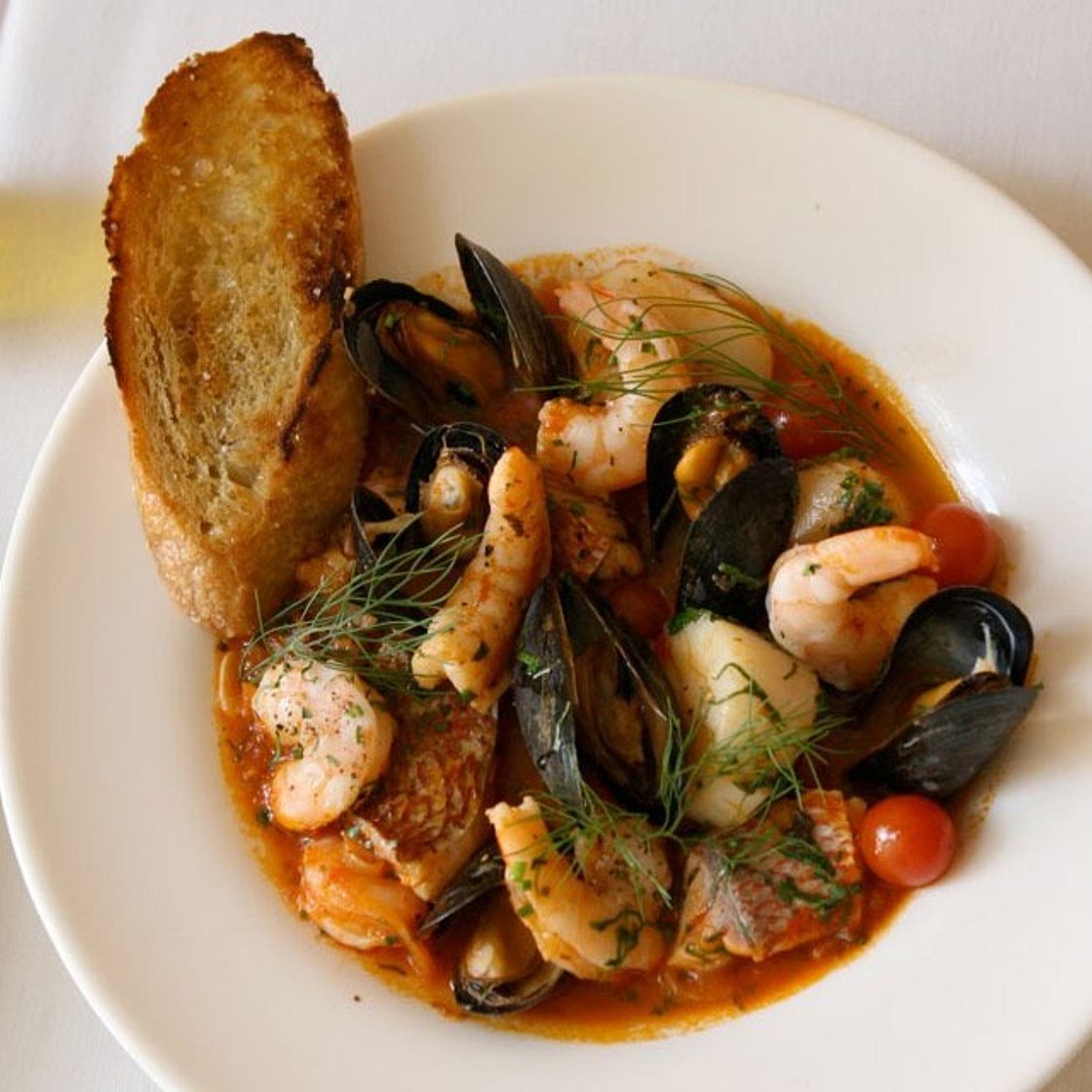 Cacciucco : Soupe italienne de poisson et coquillages