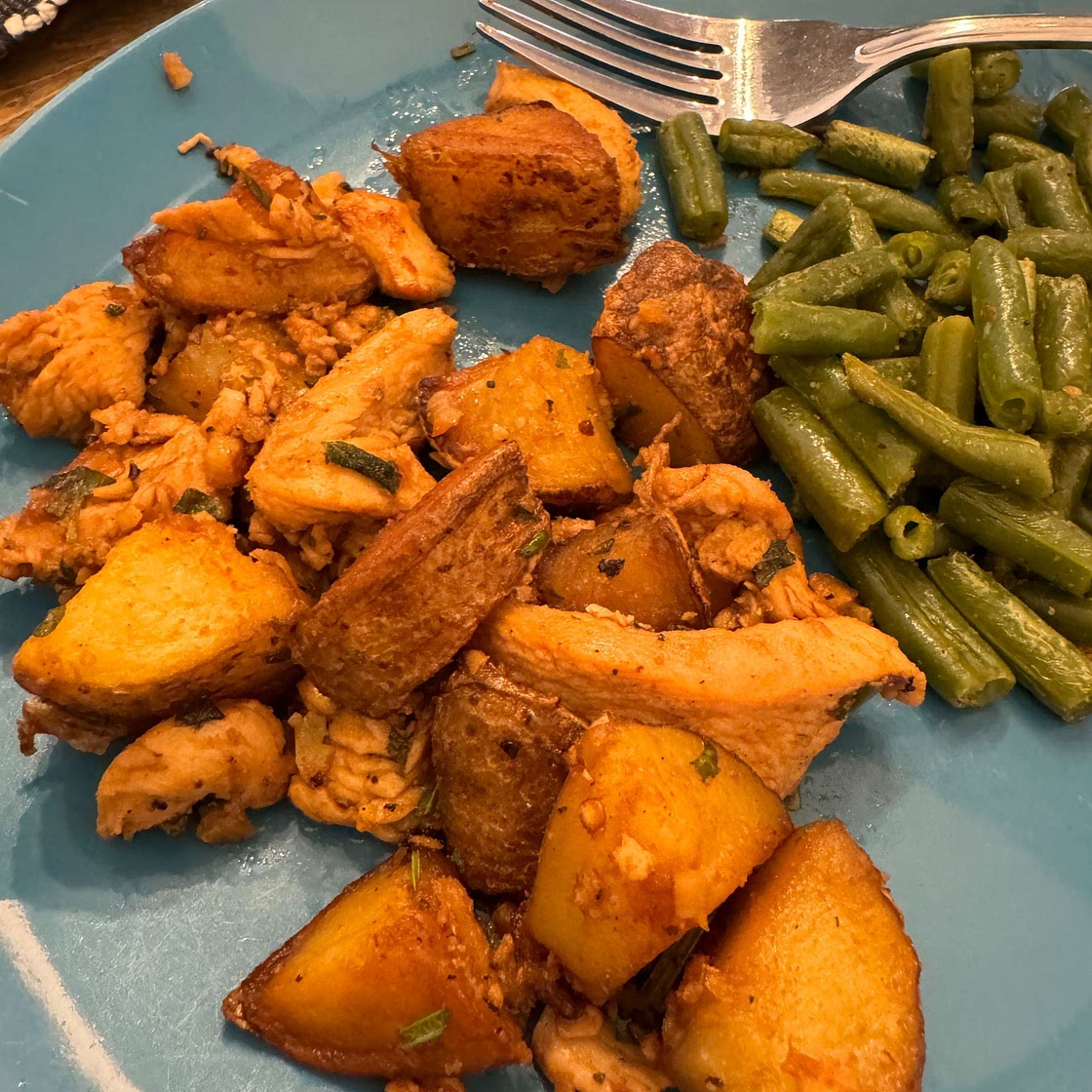 Garlic Butter Chicken and Potatoes Skillet