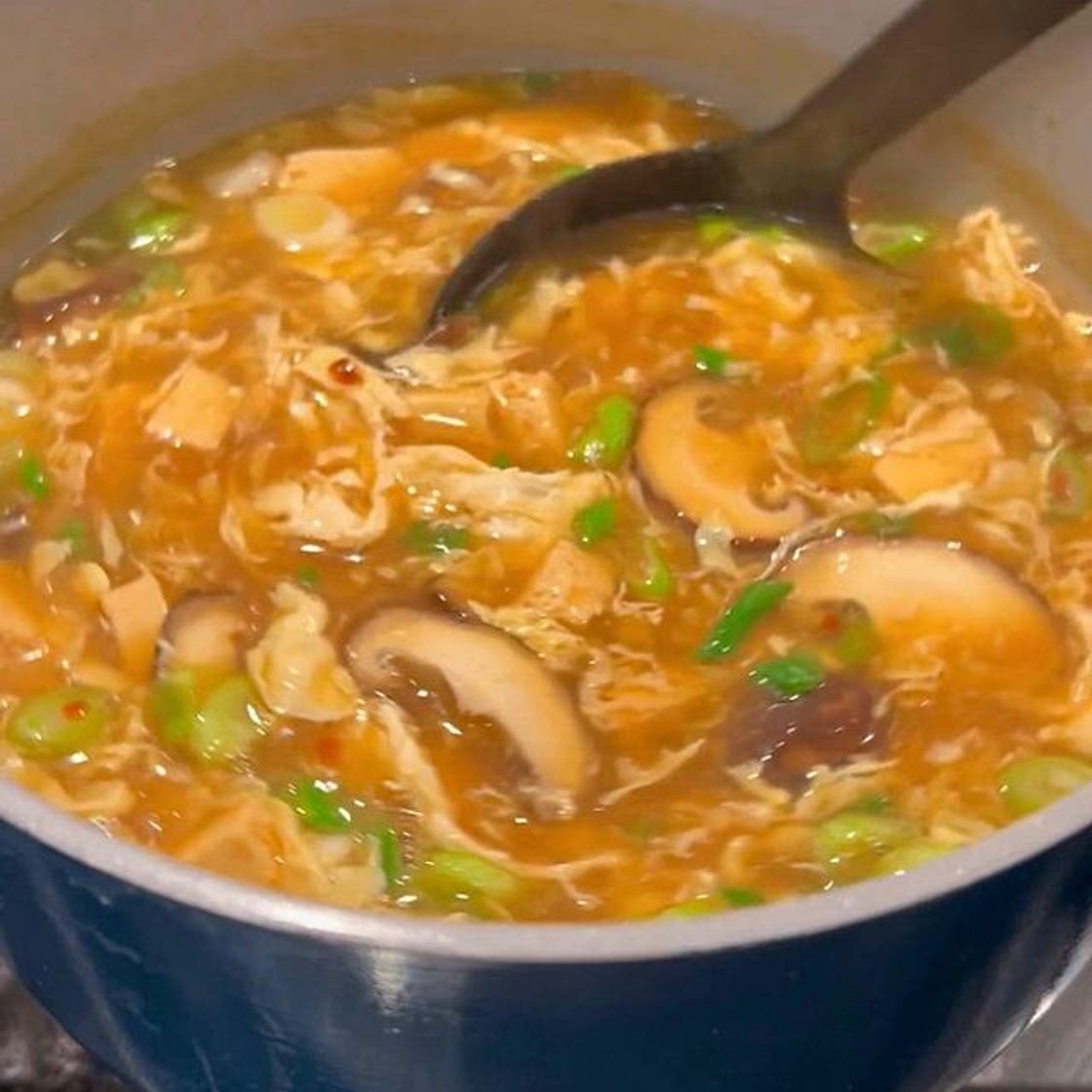 🔥 Save this hot &amp; sour soup recipe! This classic Chinese tak