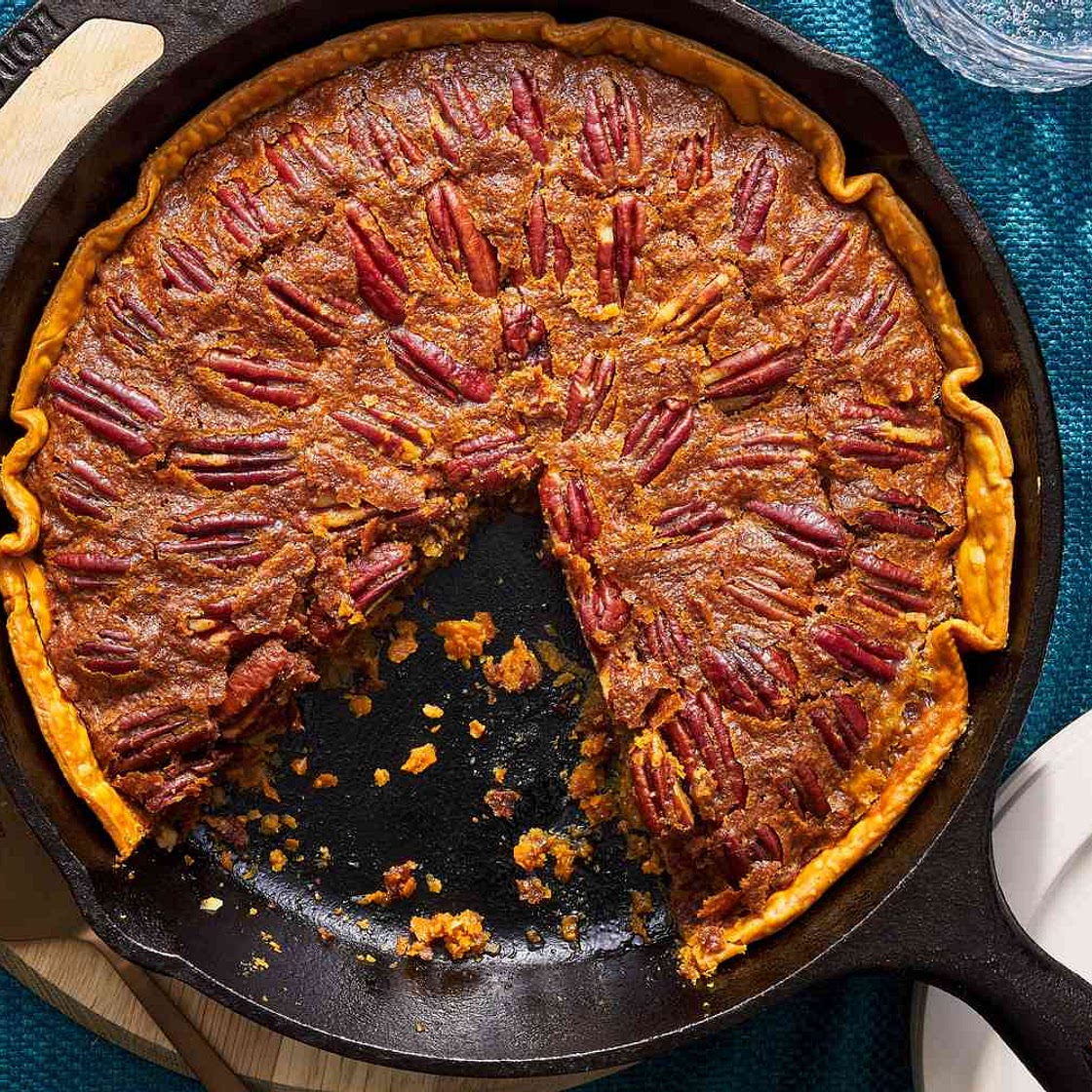 Utterly Deadly Southern Pecan Pie