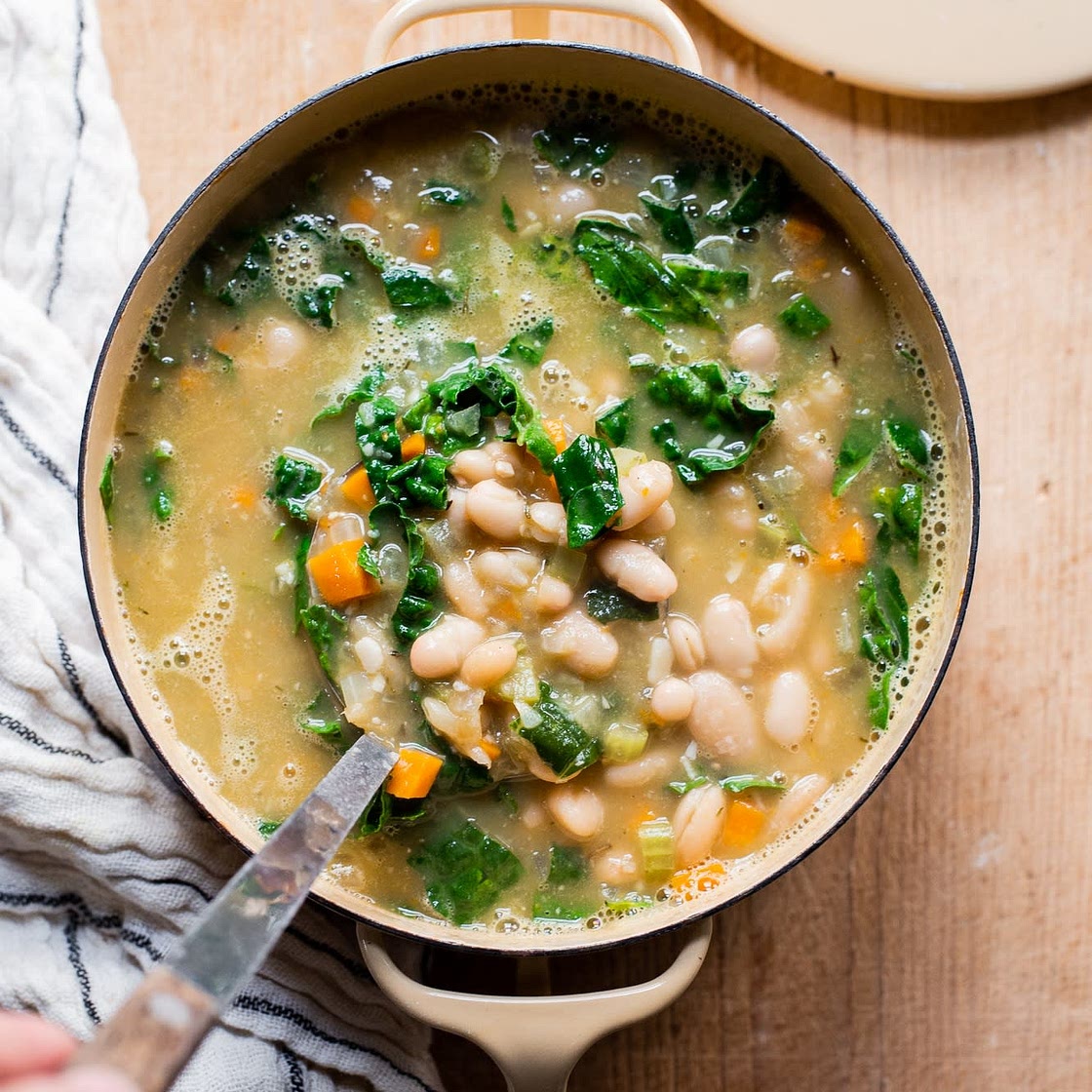 Instant Pot White Bean and Kale Soup