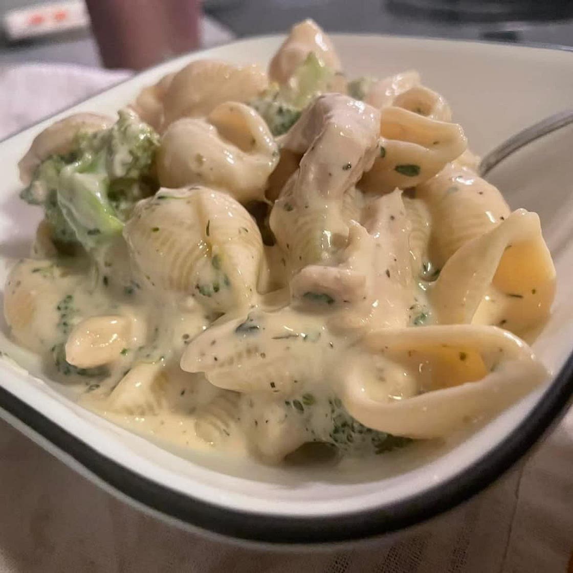 Chicken Broccoli Alfredo