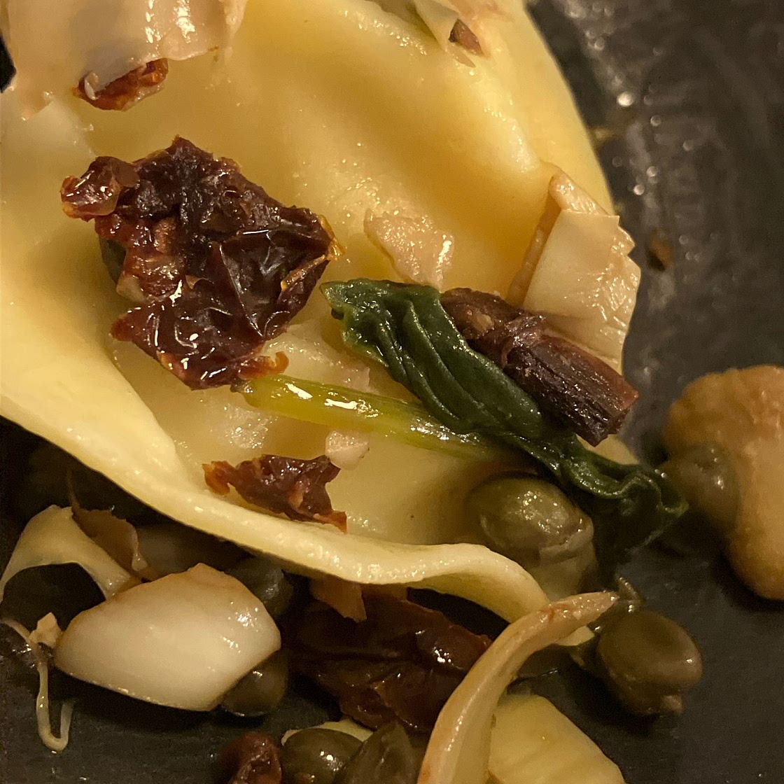 Ravioli with Artichokes Hearts, Capers, Sun-Dried Tomatoes, Spinach