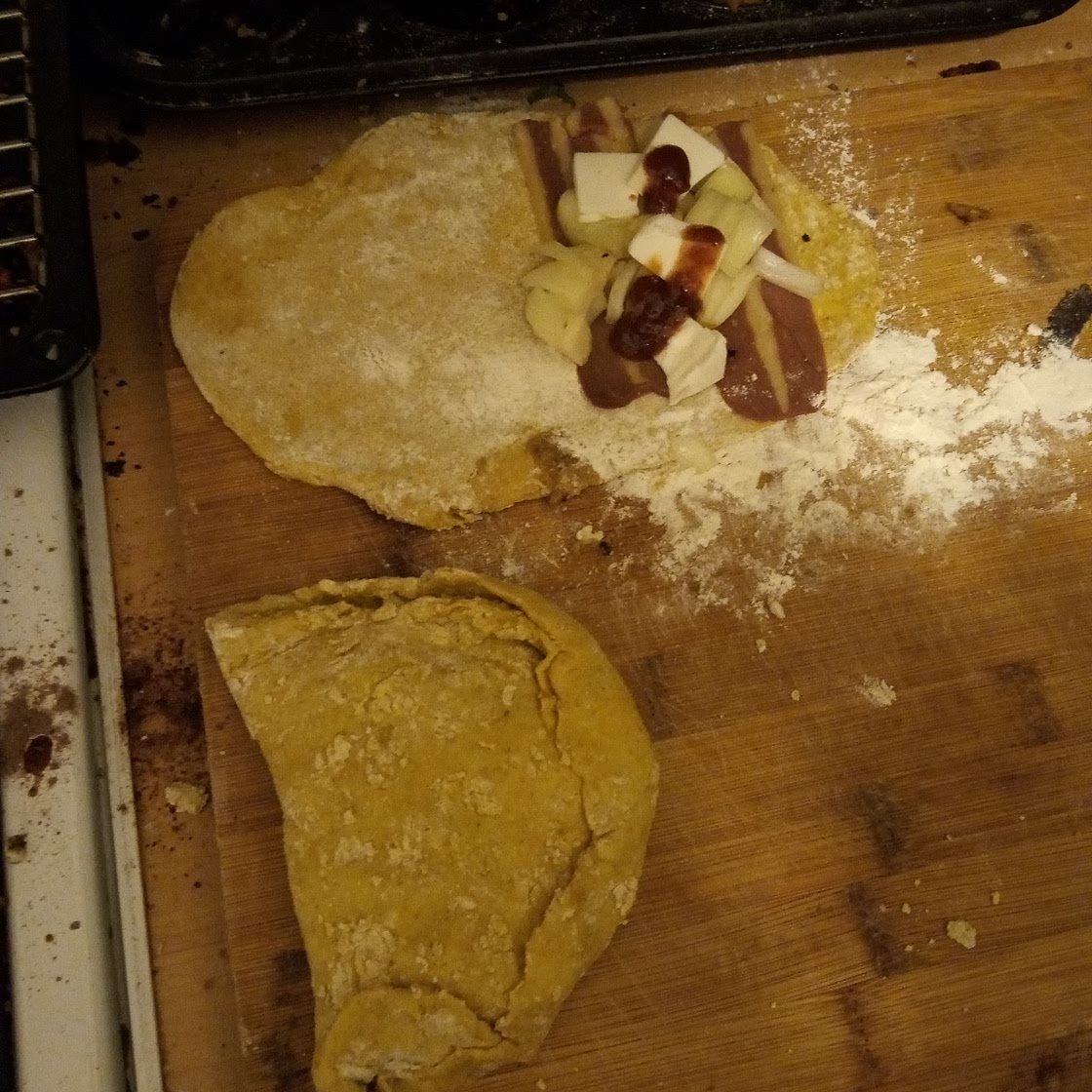 Pizza stuffed flatbread