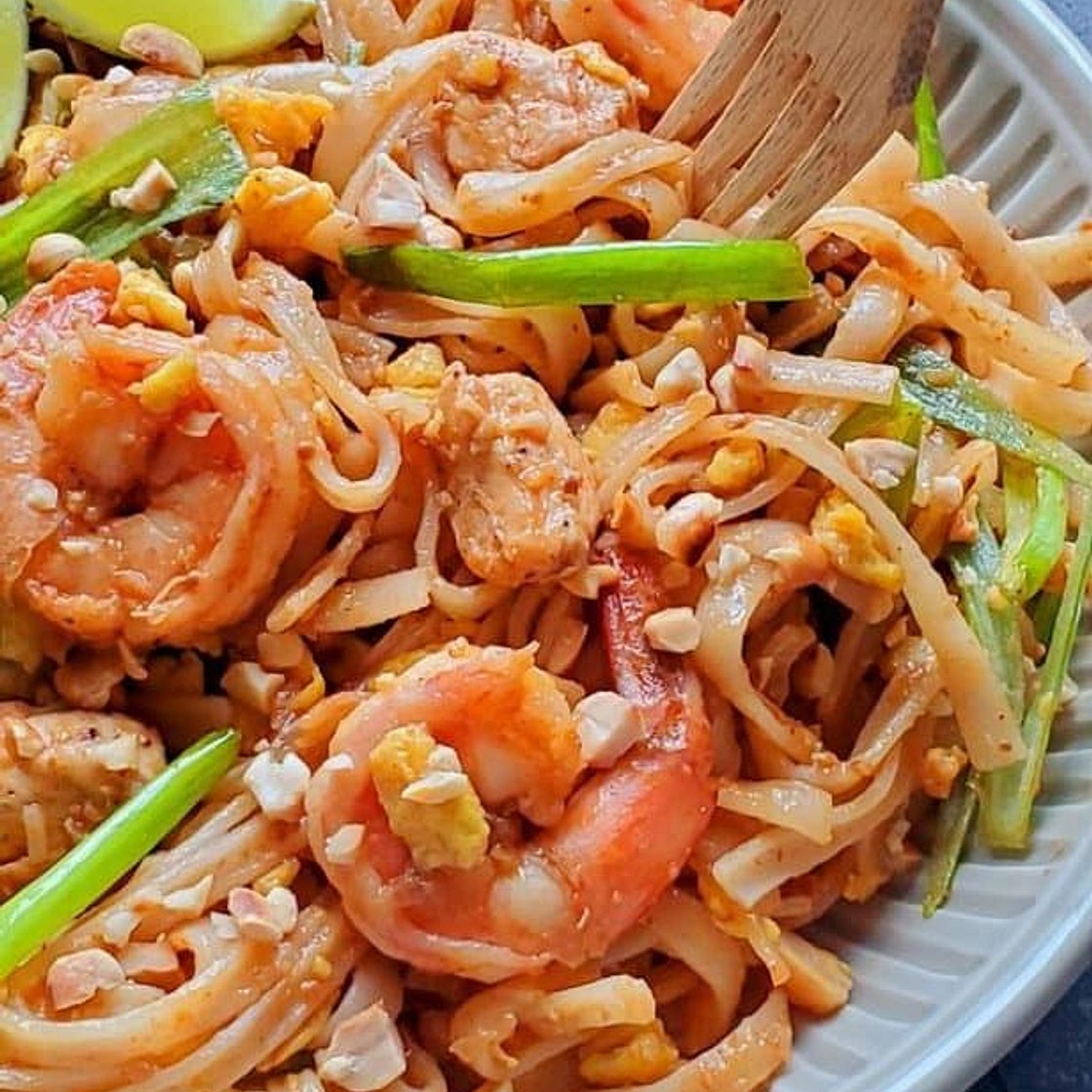 Instant Pot Shrimp Pad Thai