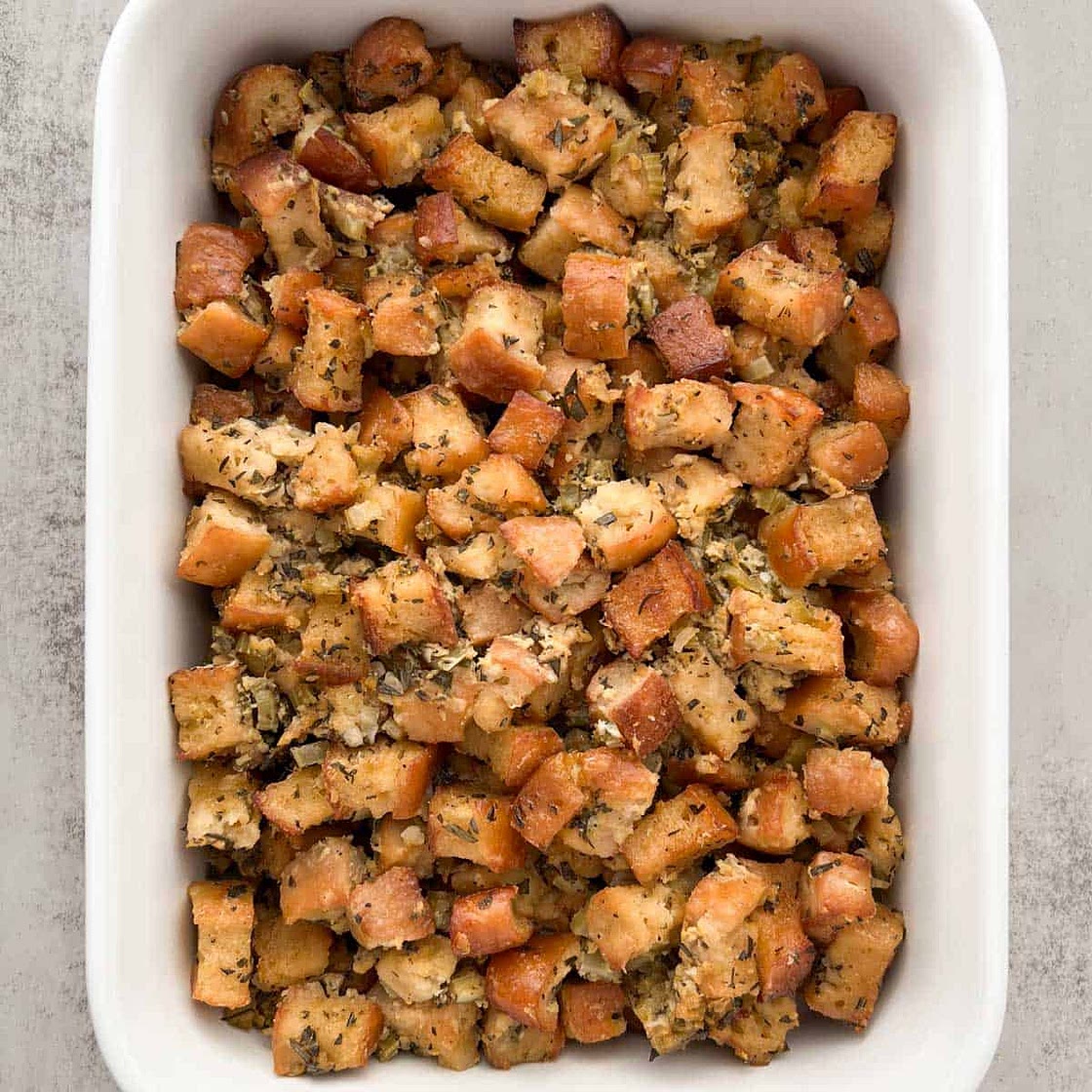 Old Fashioned Thanksgiving Dressing