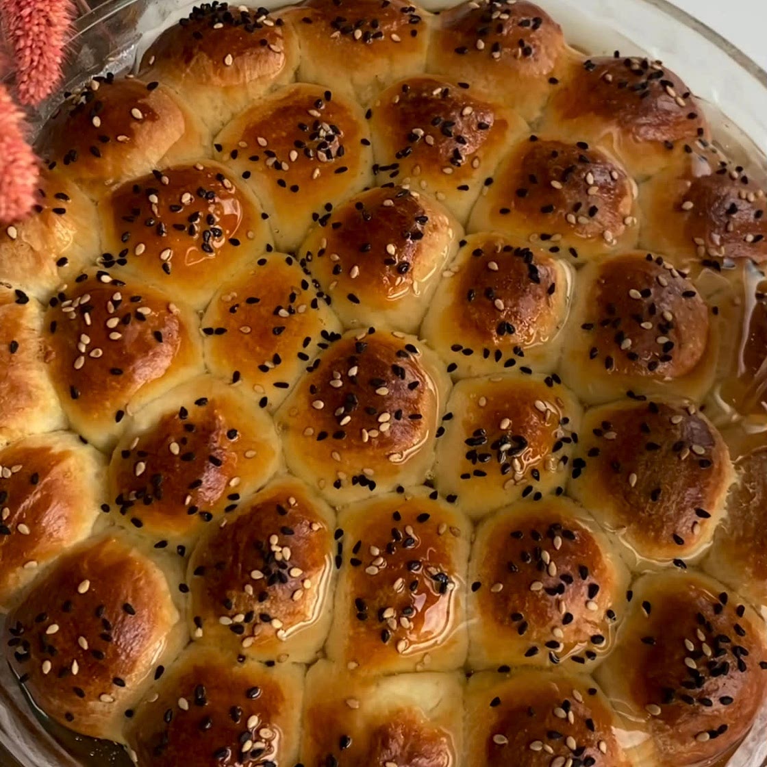 Honeycomb Bread (Khaliat Al Nahl - خلية نحل)