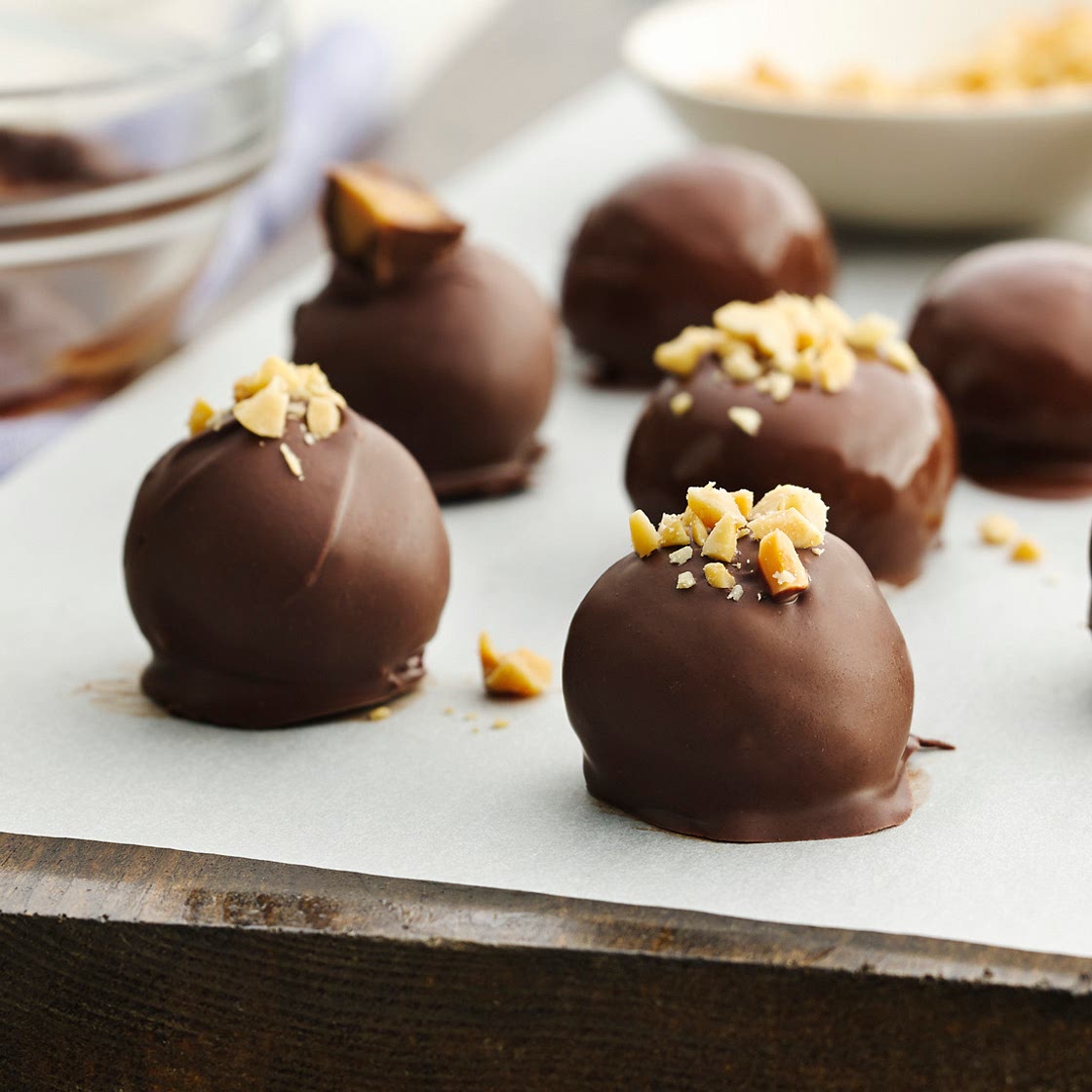 2-Ingredient Peanut Butter-Chocolate Truffles