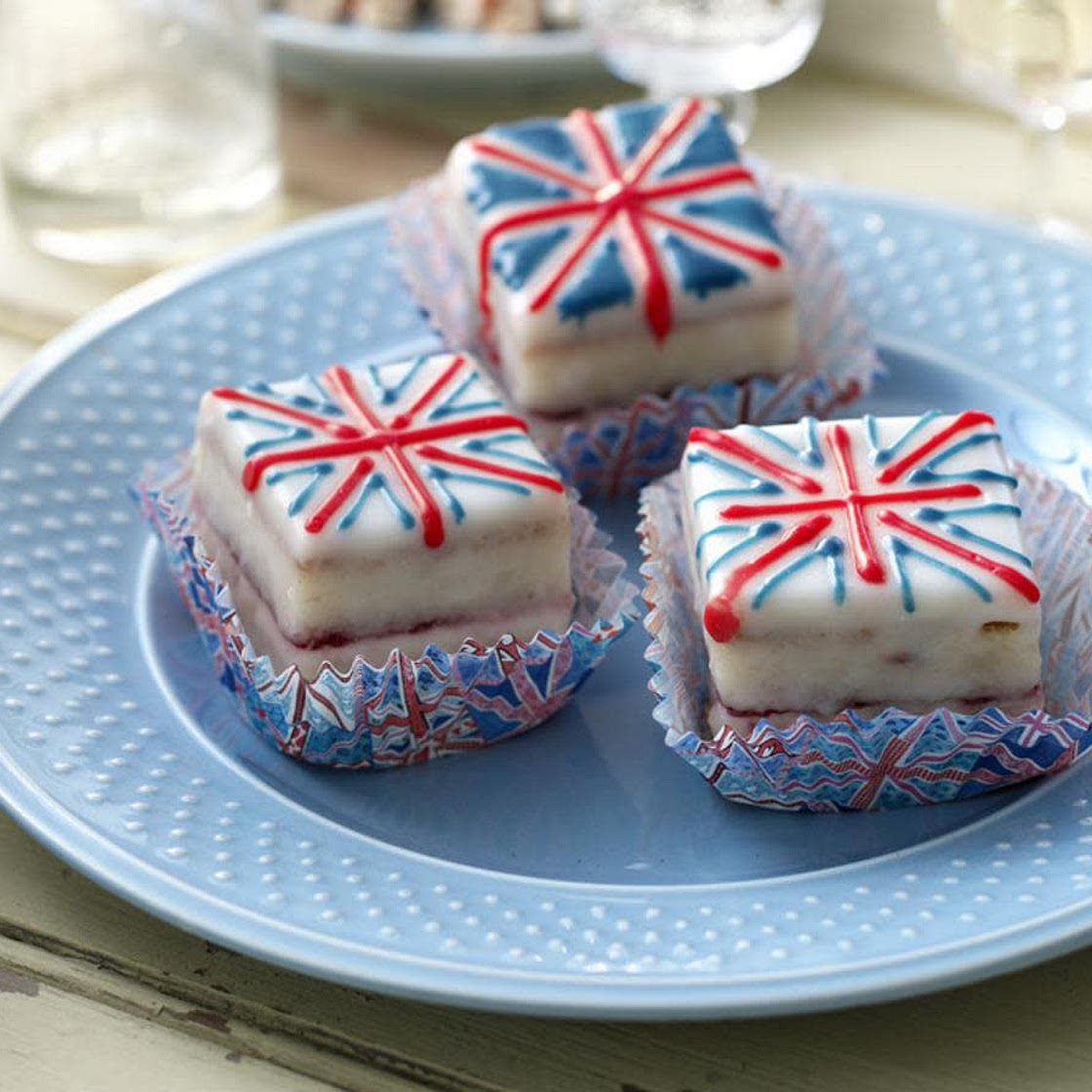 Union Jack Fondant Fancies