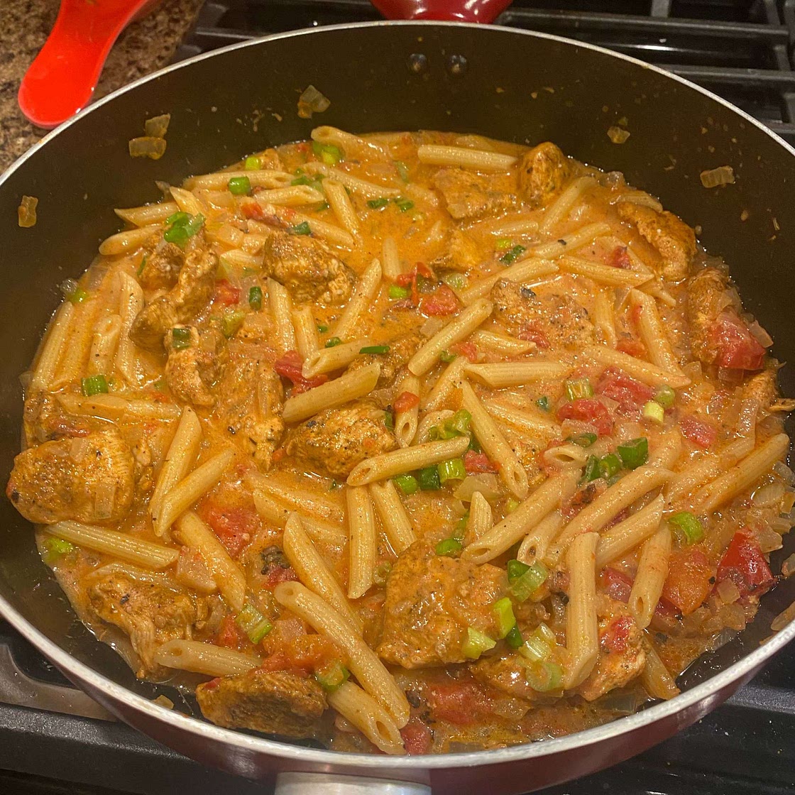 One Pot Creamy Cajun Chicken Pasta