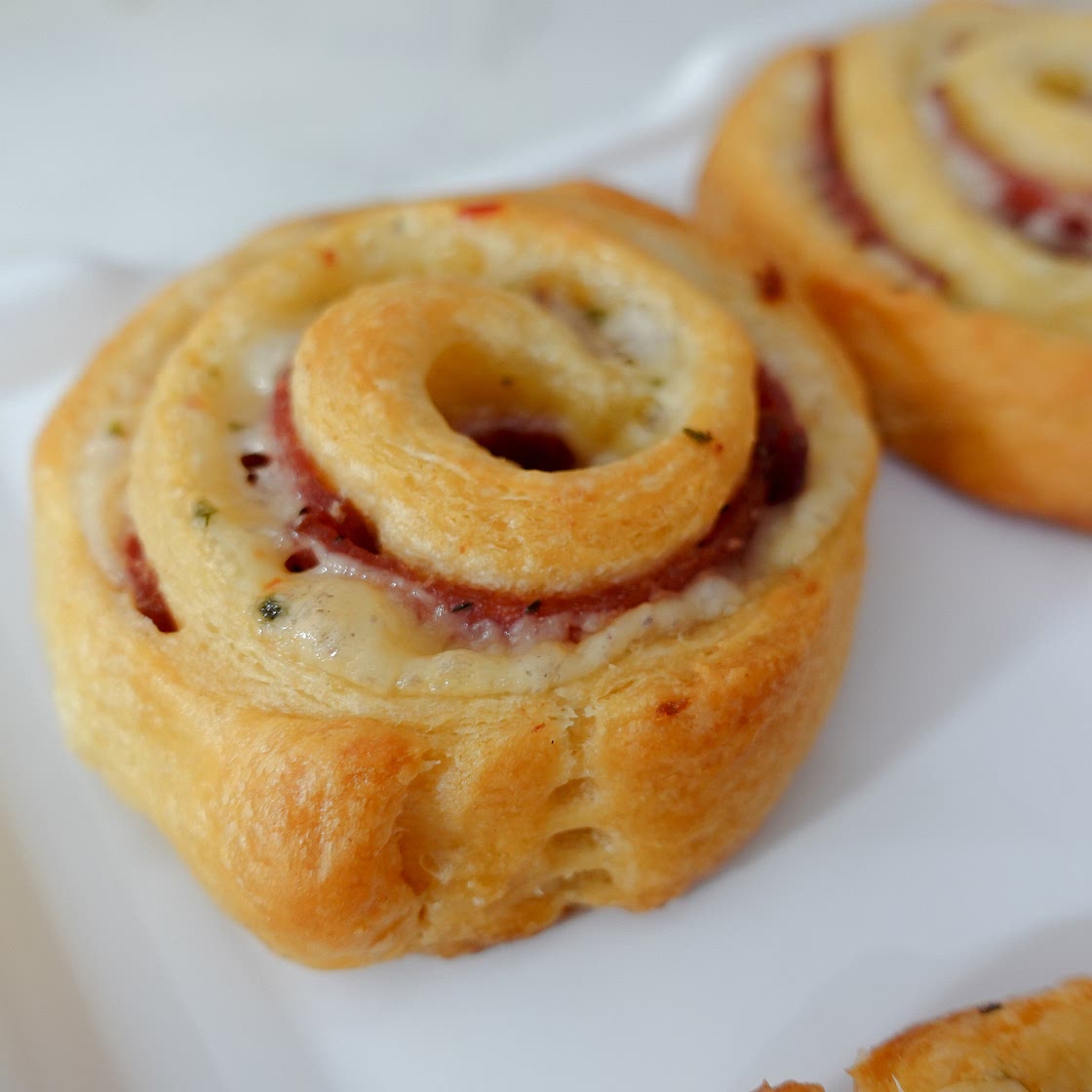 3-Ingredient Spicy Salami and Jalapeño Havarti Cheese Pinwheels