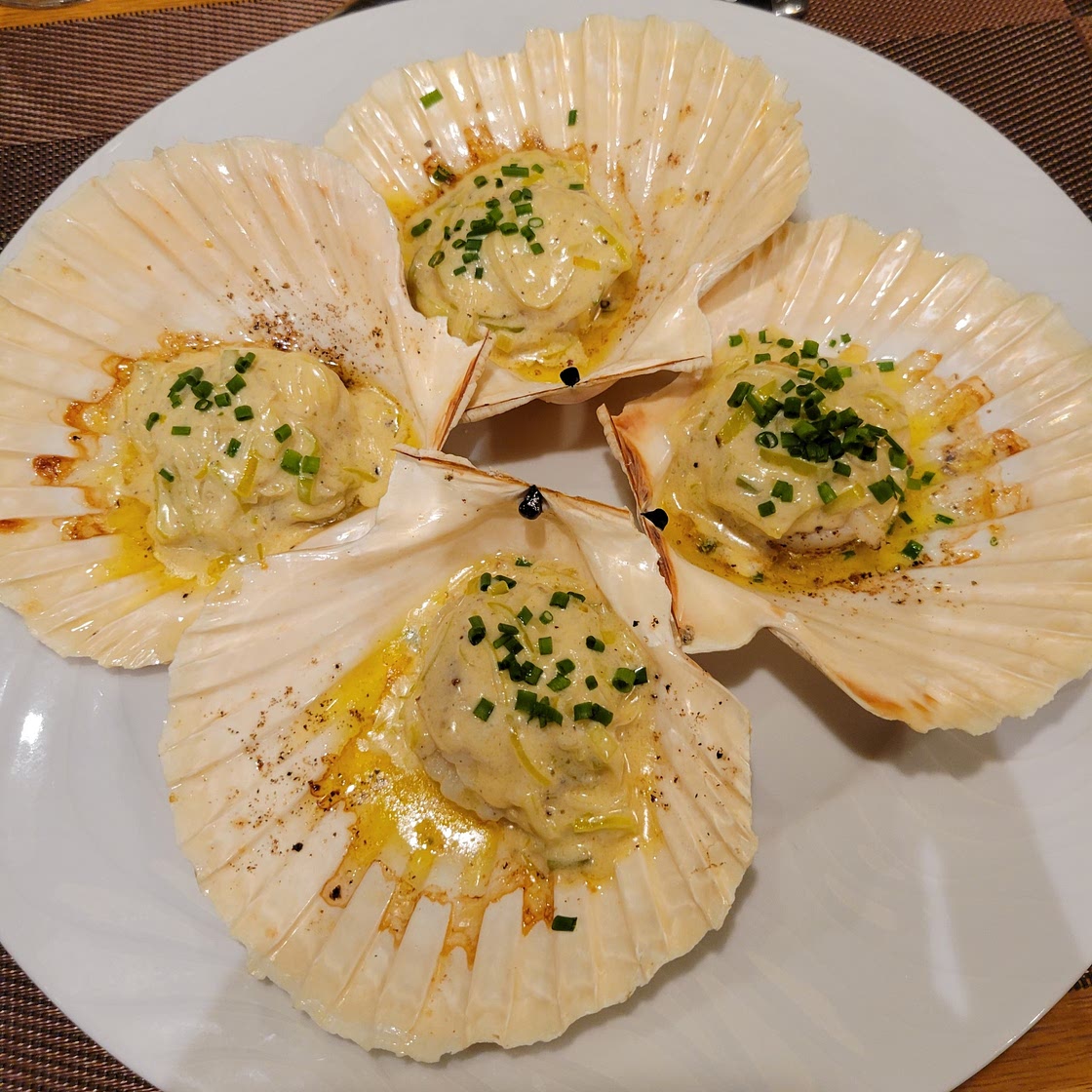 Scallops with Leeks Fondue