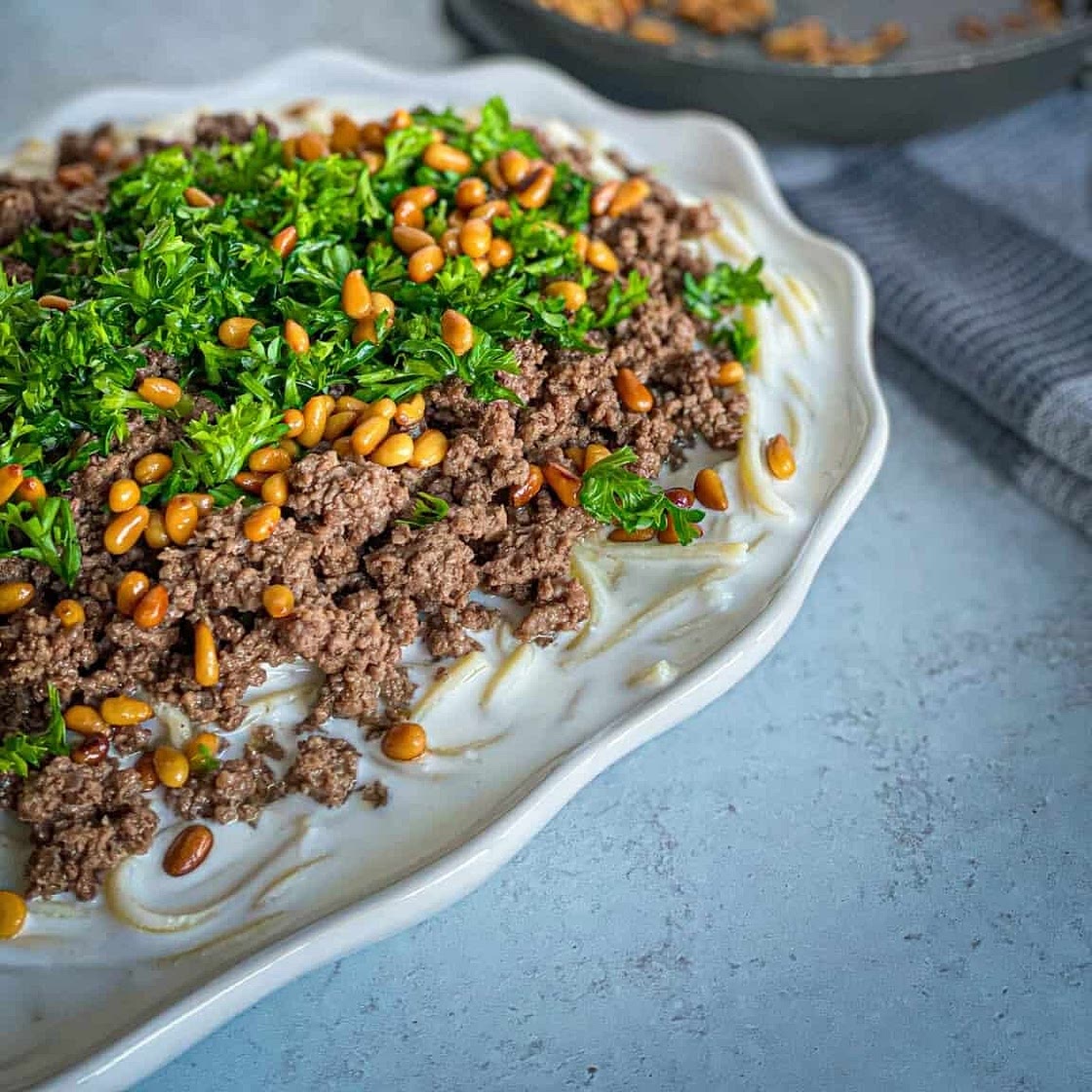 Pasta and Beef in Yogurt Sauce
