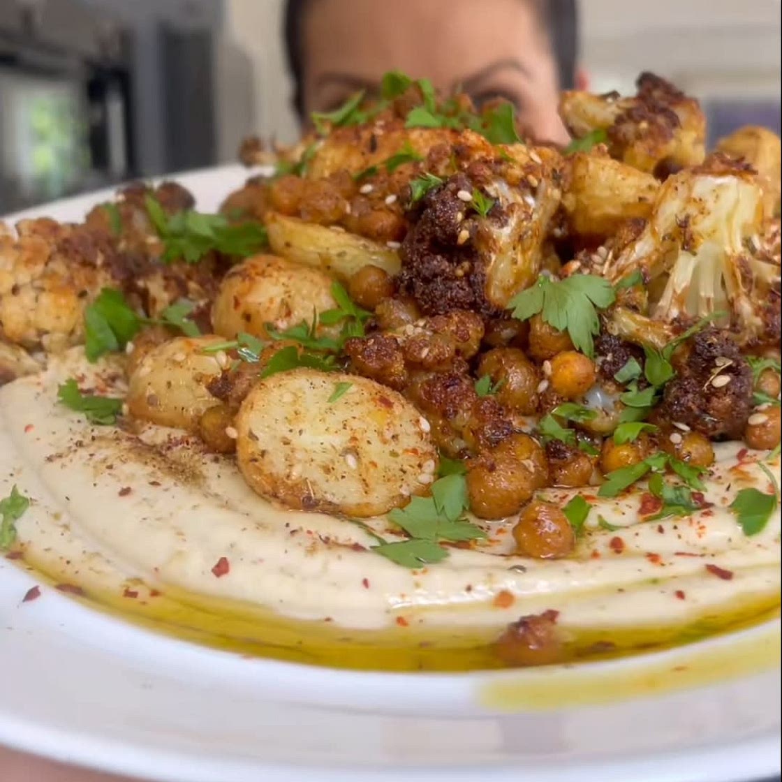 Spiced potatoes, cauliflower, chickpeas and creamy houmous