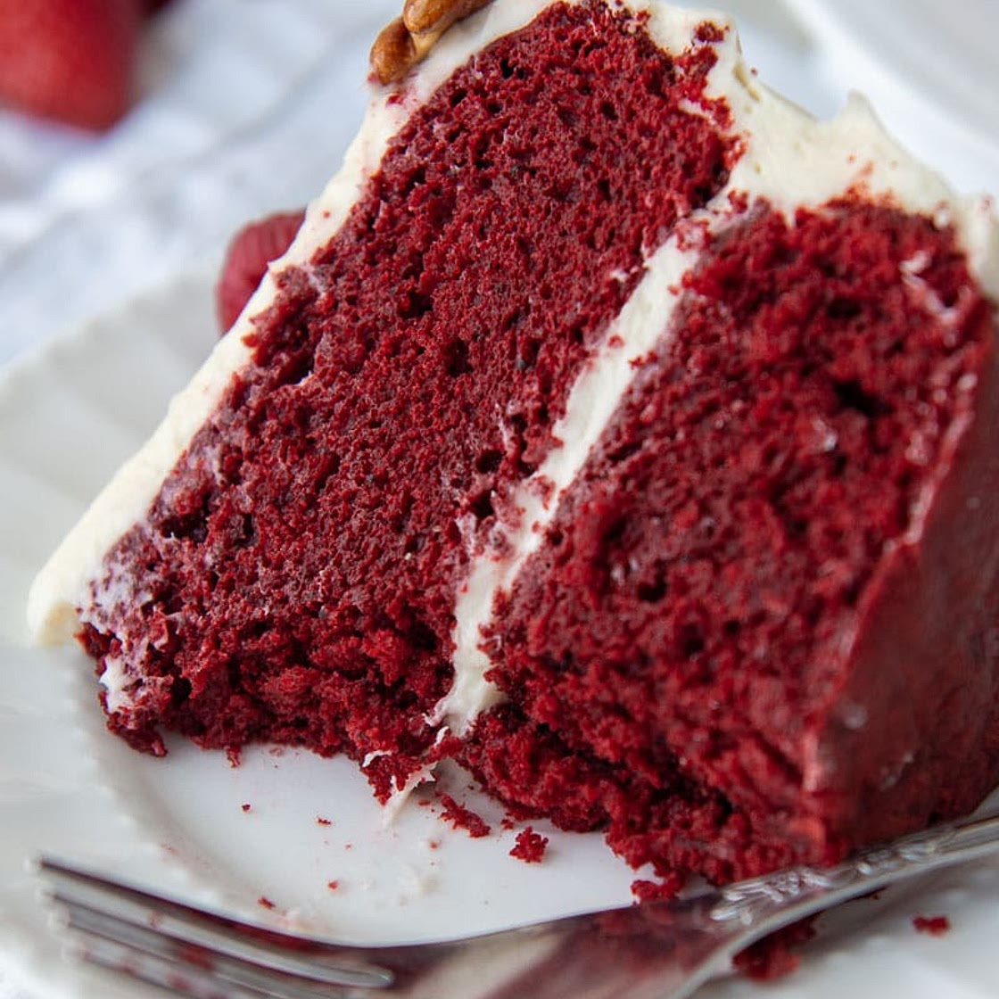 Easy & Moist Gluten Free Red Velvet Cake
