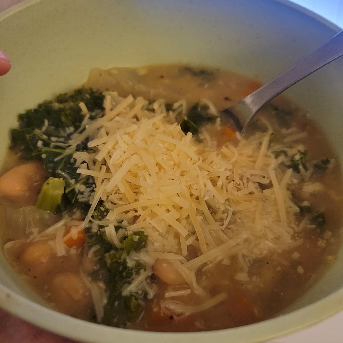 Nourishing White Bean and Lemon Soup