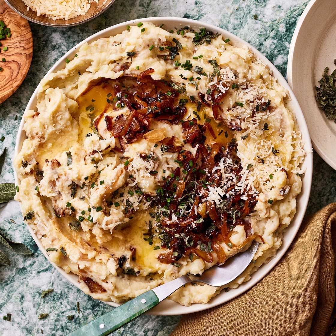 Best Ever Caramelized Onion Mashed Potatoes