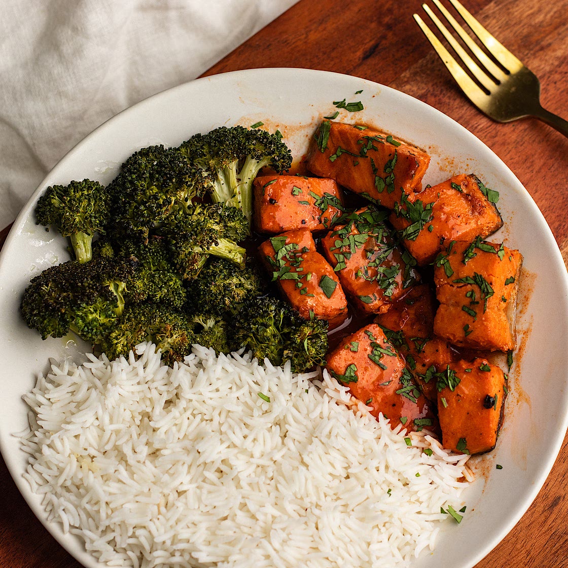 Spicy Maple Salmon Bites with Broccoli