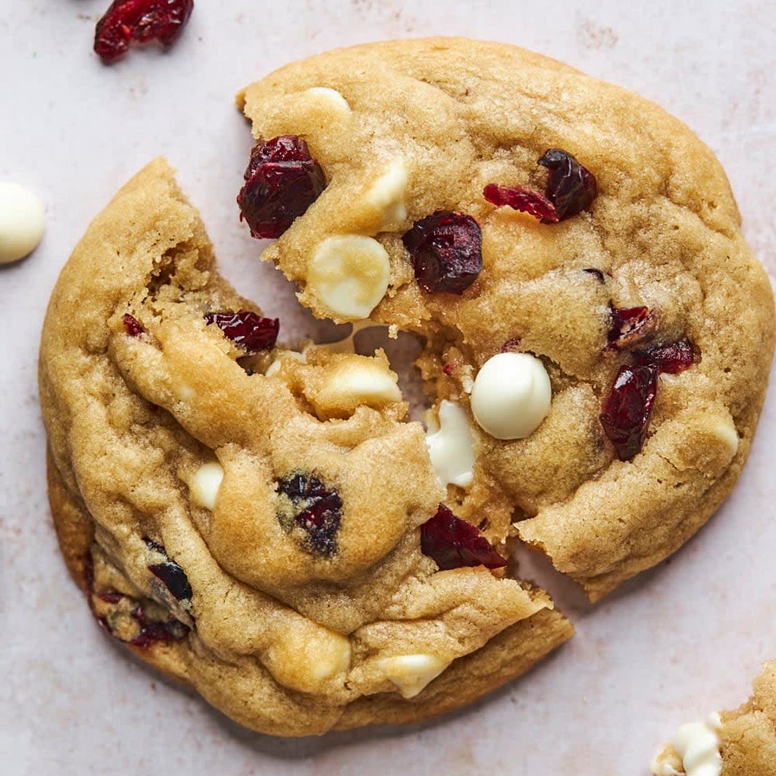 D'licious White Chocolate Cranberry Cookies