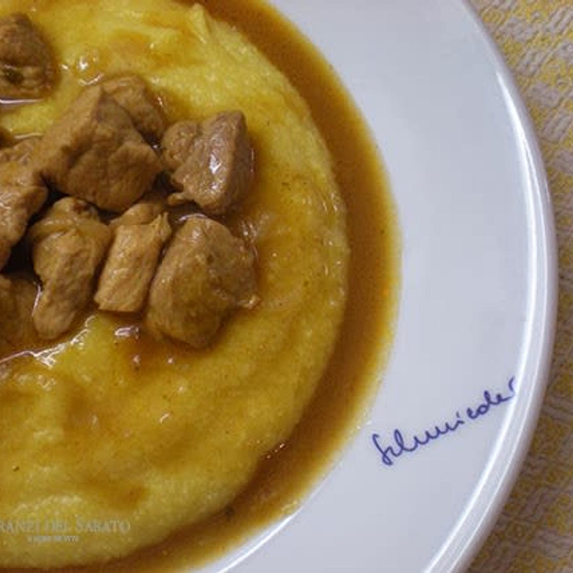 Gulasch tirolese