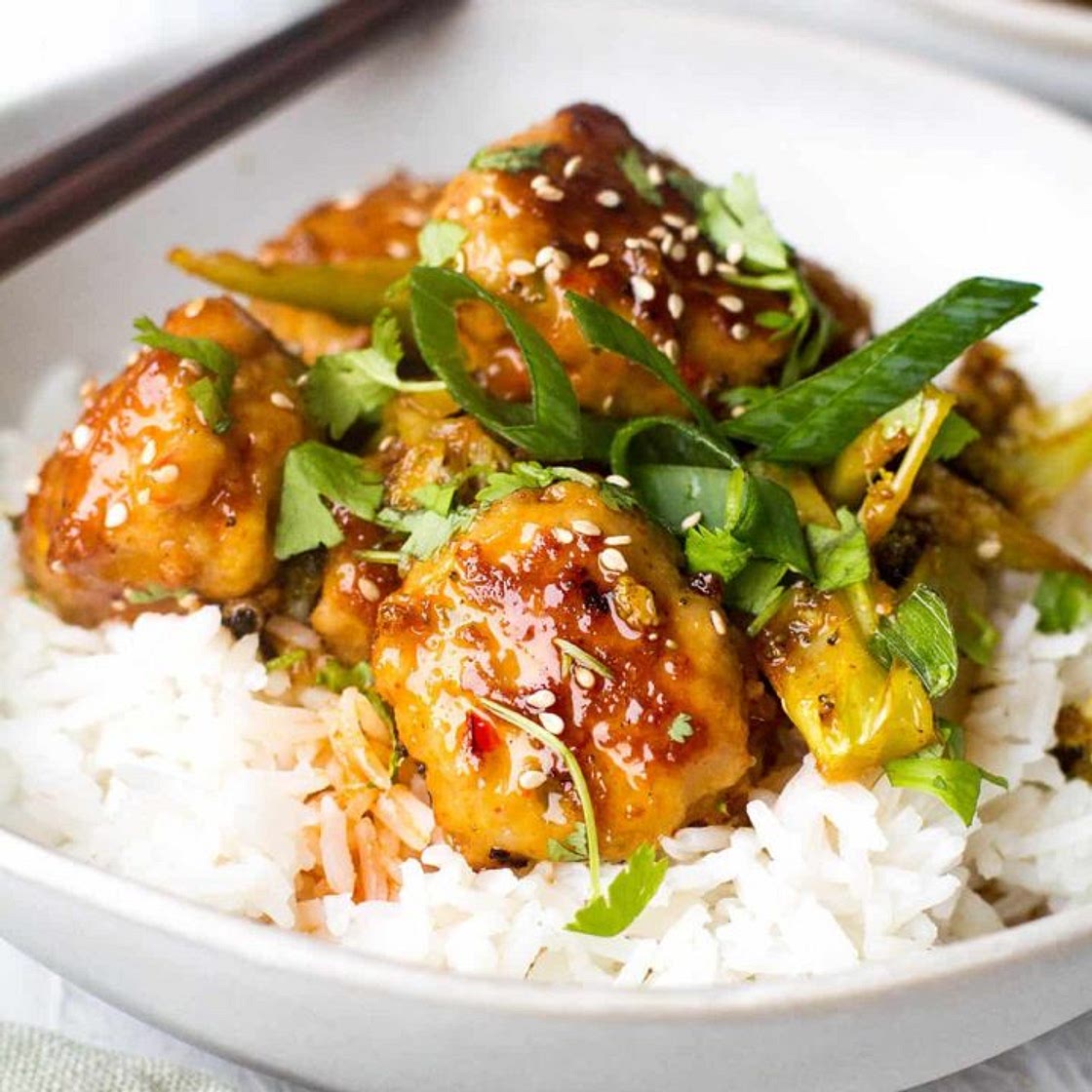 Chinese-Style Ginger Pork Meatballs and Broccoli