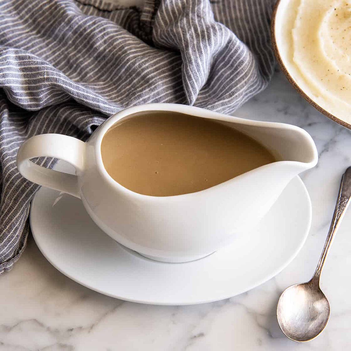 Easy Turkey Gravy Recipe (from drippings)