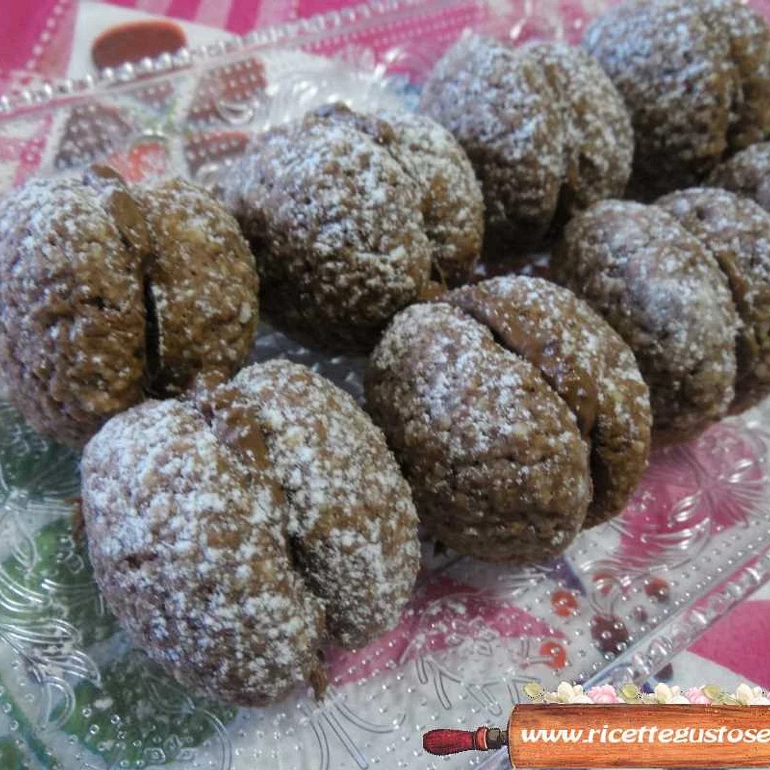 Baci di dama al cioccolato al latte