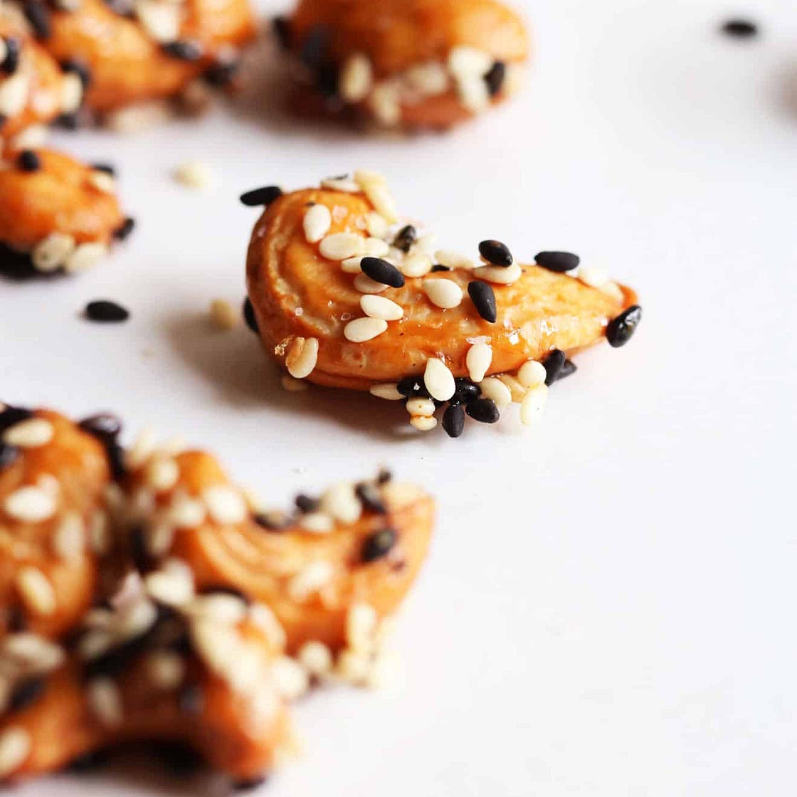 Sweet & Salty Sesame Honey Roasted Cashews