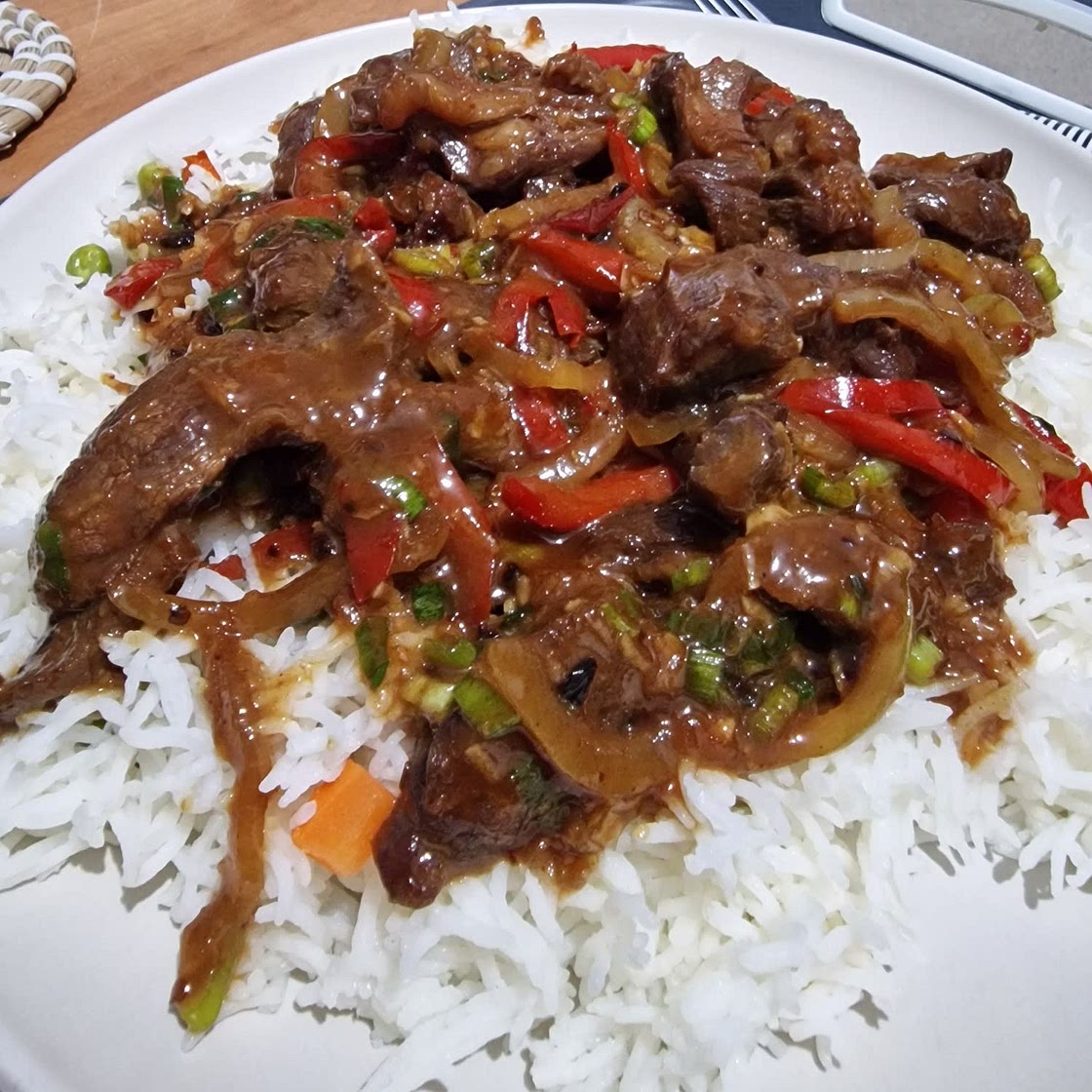 20-Minute Garlic Beef & Green Bean Stir-fry Recipe: This Garlicky Beef Recipe Is Worth Buying Chopsticks For | Beef | 30Seconds Food