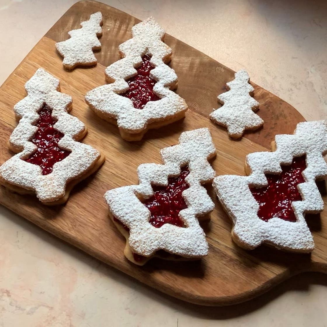 Linzer cookies🎄