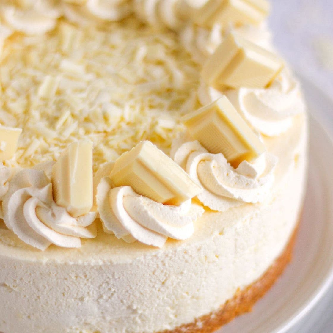 White Chocolate Cheesecake {NO BAKE Recipe}