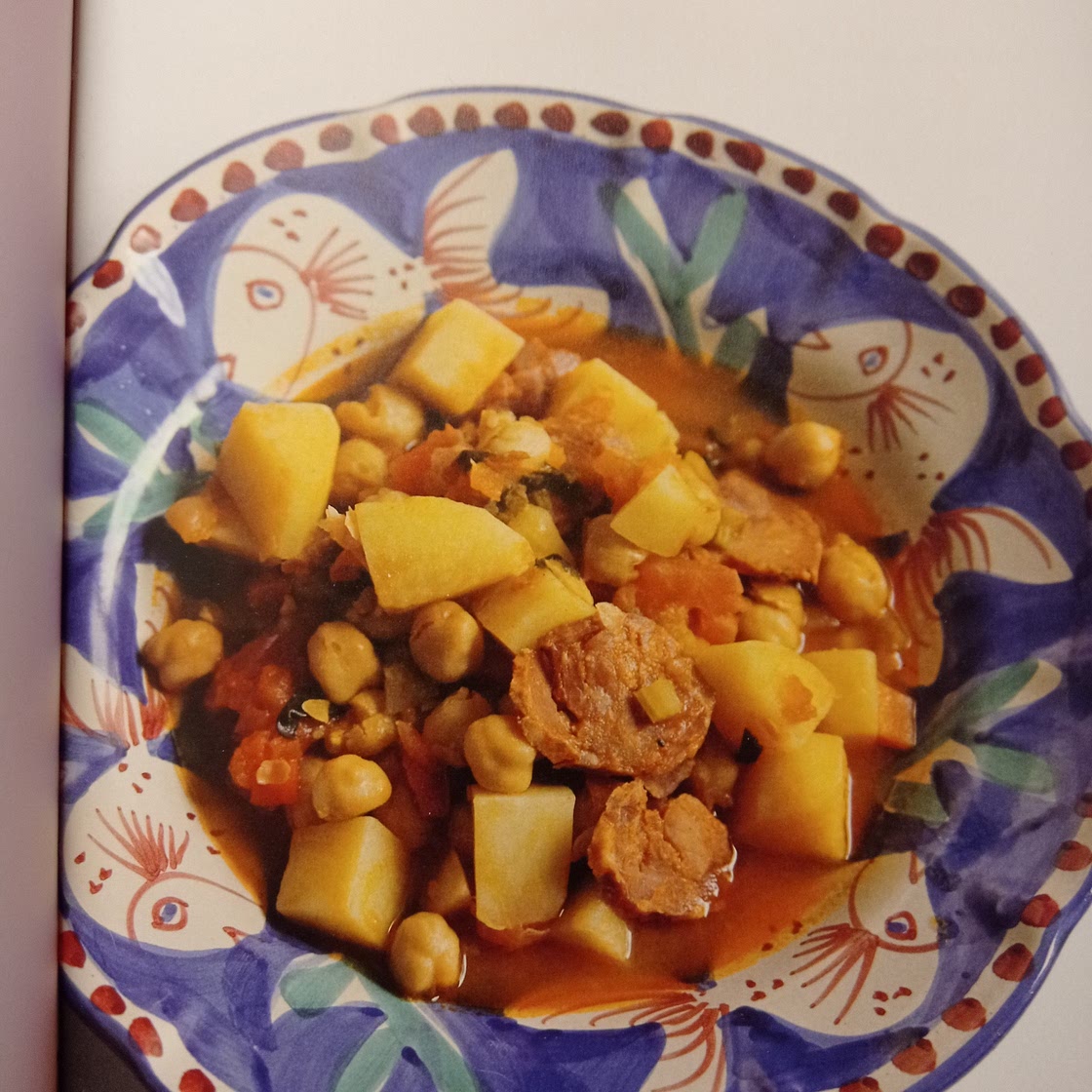 Eintopf von Kichererbsen und Garnelen mit Chorizo