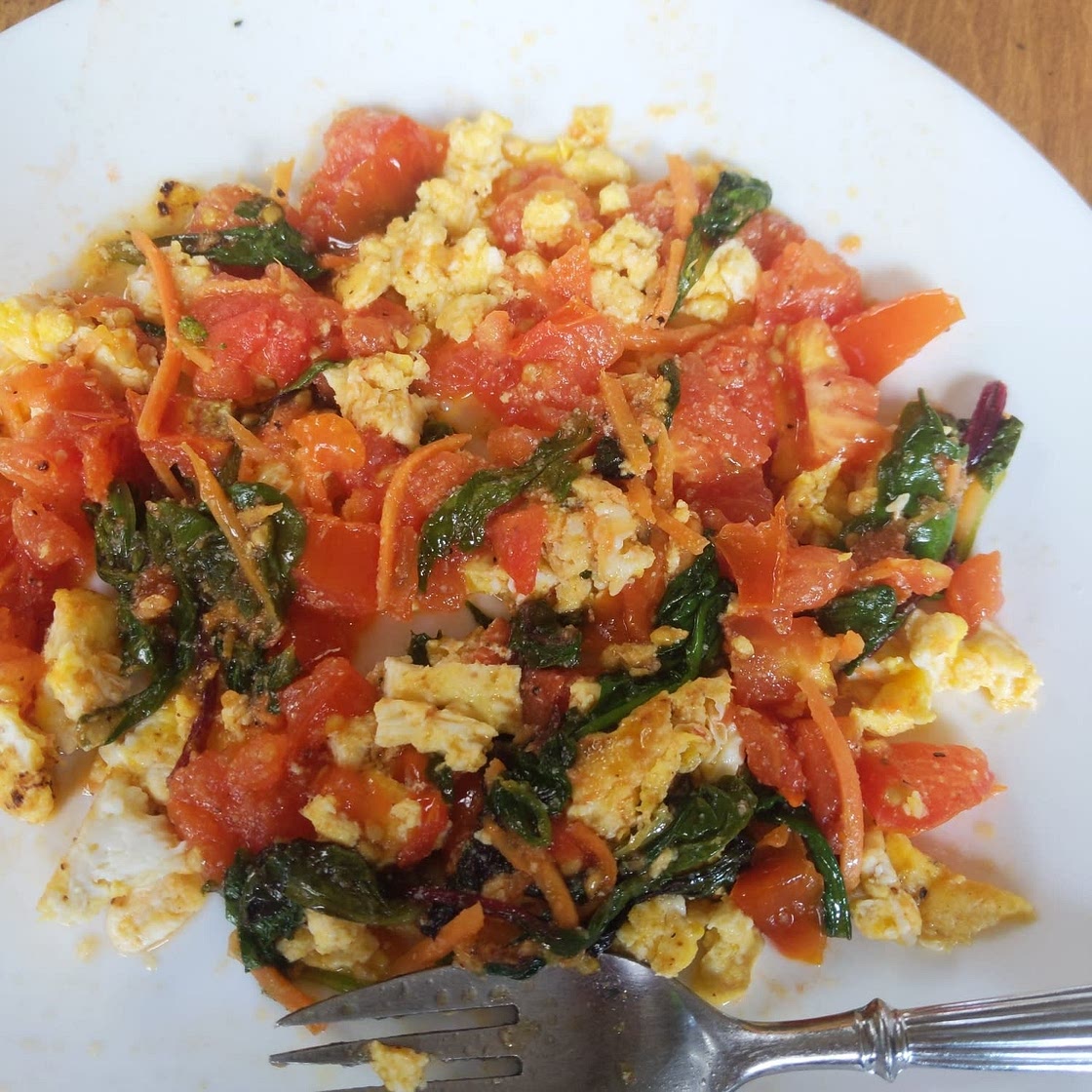 Spinach and tomato shakshuka (low sodium low carb)
